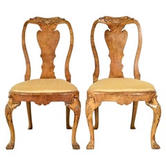 Sedie da sala antiche del XVIII secolo, in stile Thomas Chippendale, in legno di radica intagliato