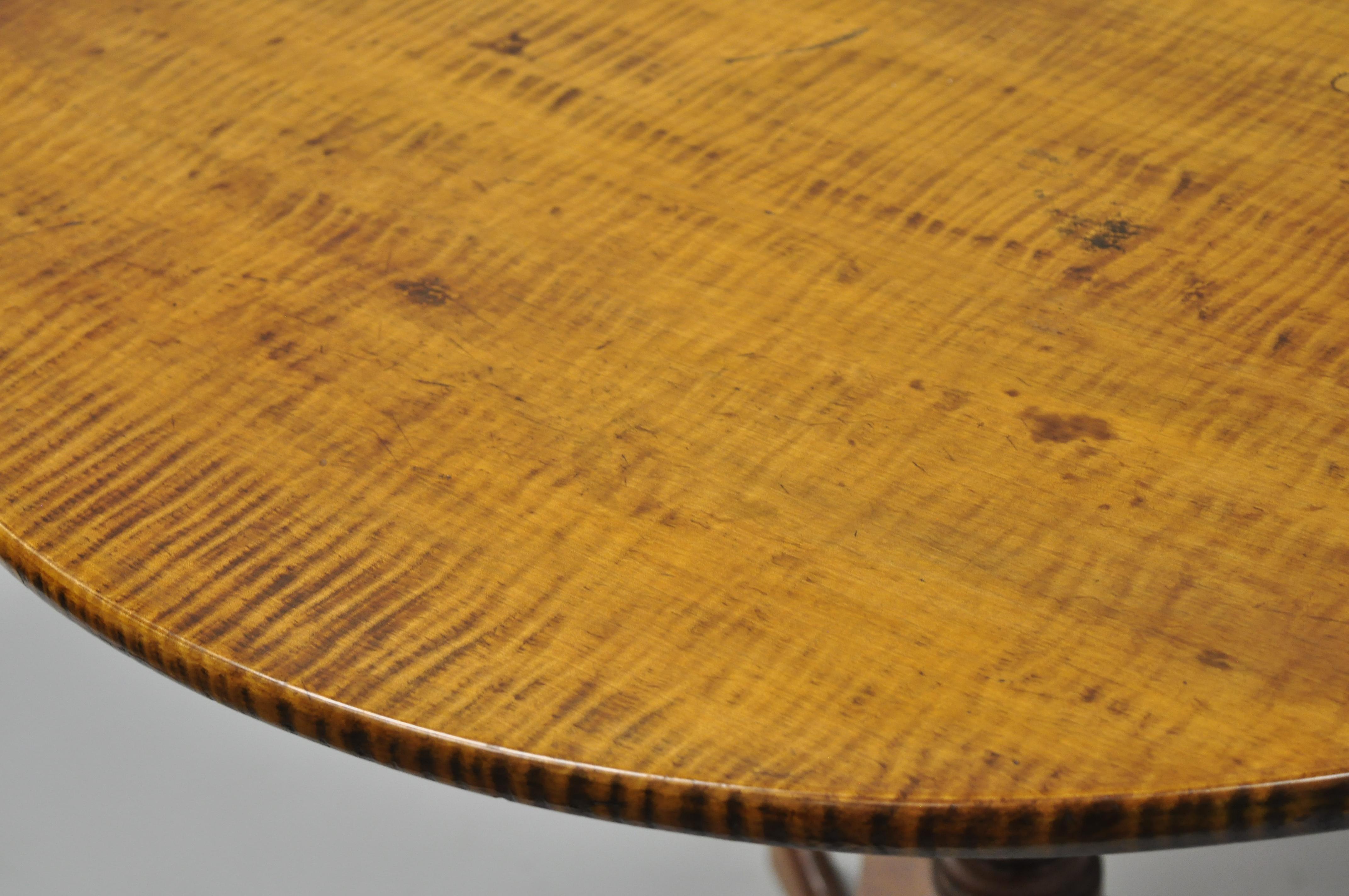 18th Century Antique Tiger Stripe Maple Tilt-Top Queen Anne Tea Table 1