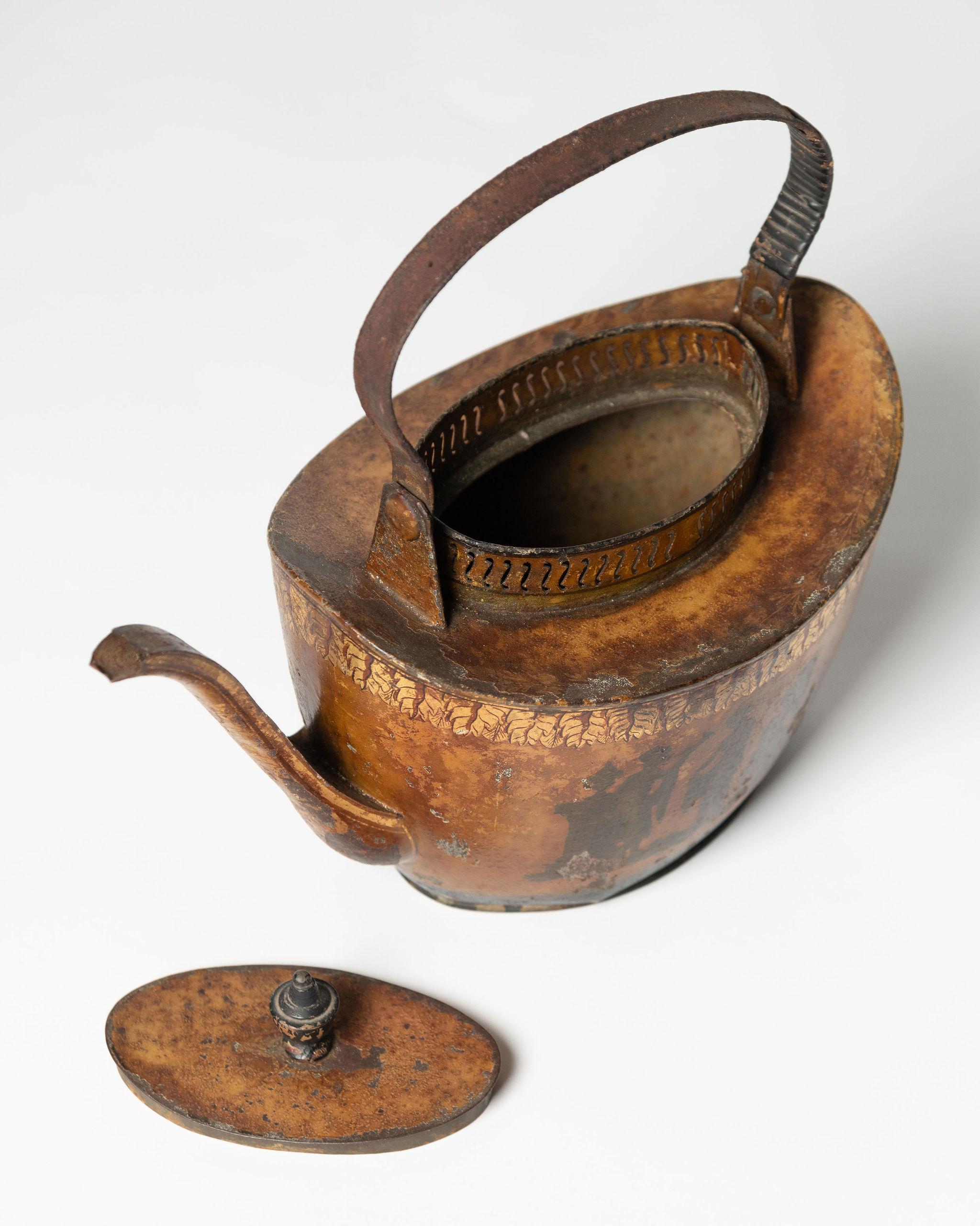 18th Century antique Tole tea kettle, Dutch, decorative, table decoration  For Sale 1