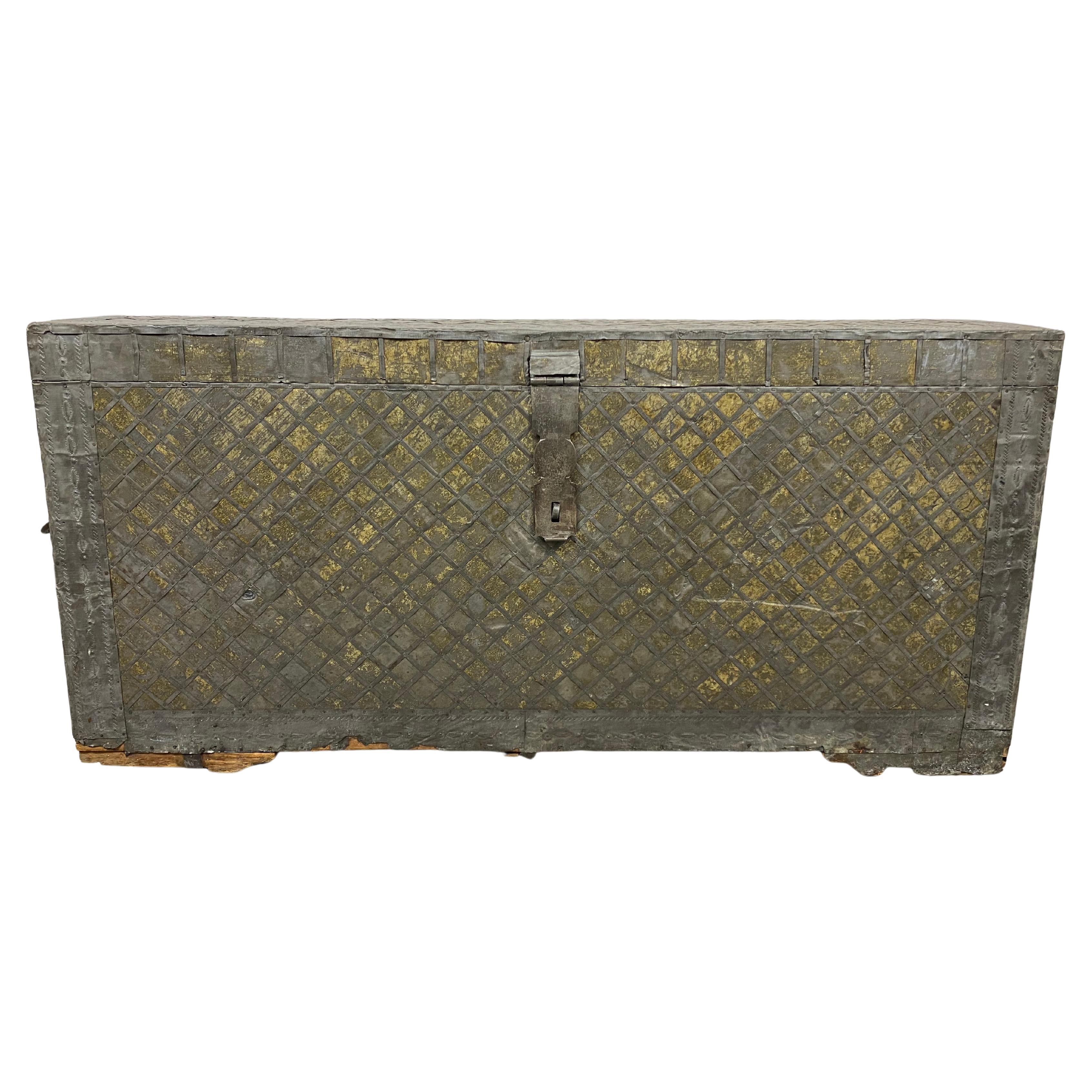 18th Century Antique Travel Chest For Sale