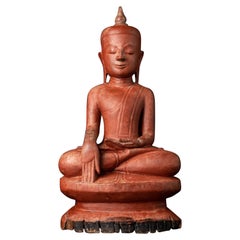 Statue de Bouddha en bois antique de Birmanie du XVIIIe siècle en Bhumisparsha Mudra