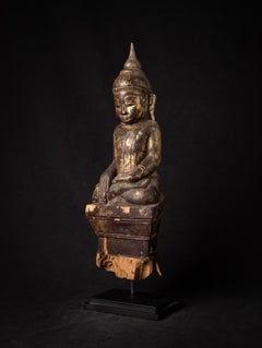 Antico Buddha Shan birmano in legno del XVIII secolo