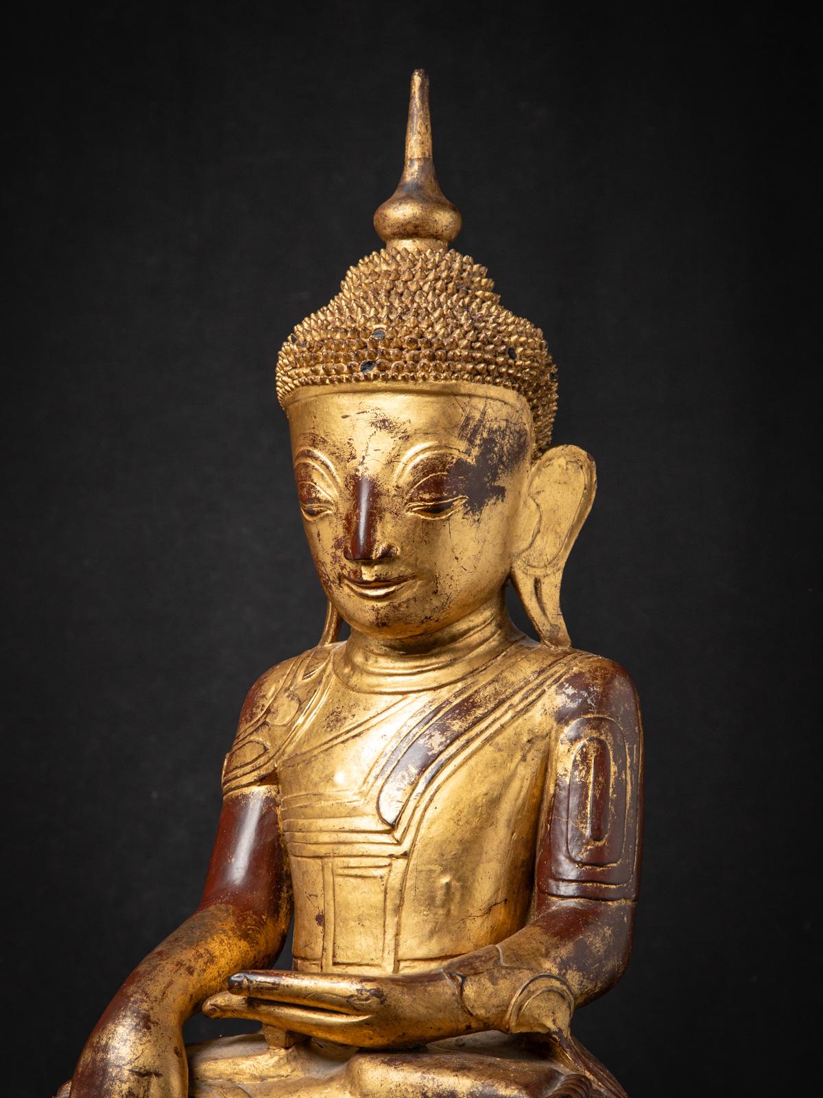 Wood 18th century Antique wooden Burmese Shan Buddha in Bhumisparsha Mudra For Sale