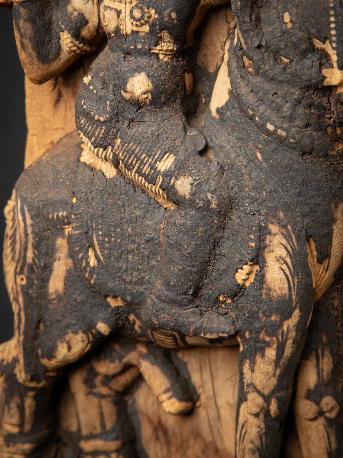 Panneau de temple indien ancien en bois du 18ème siècle en vente 5