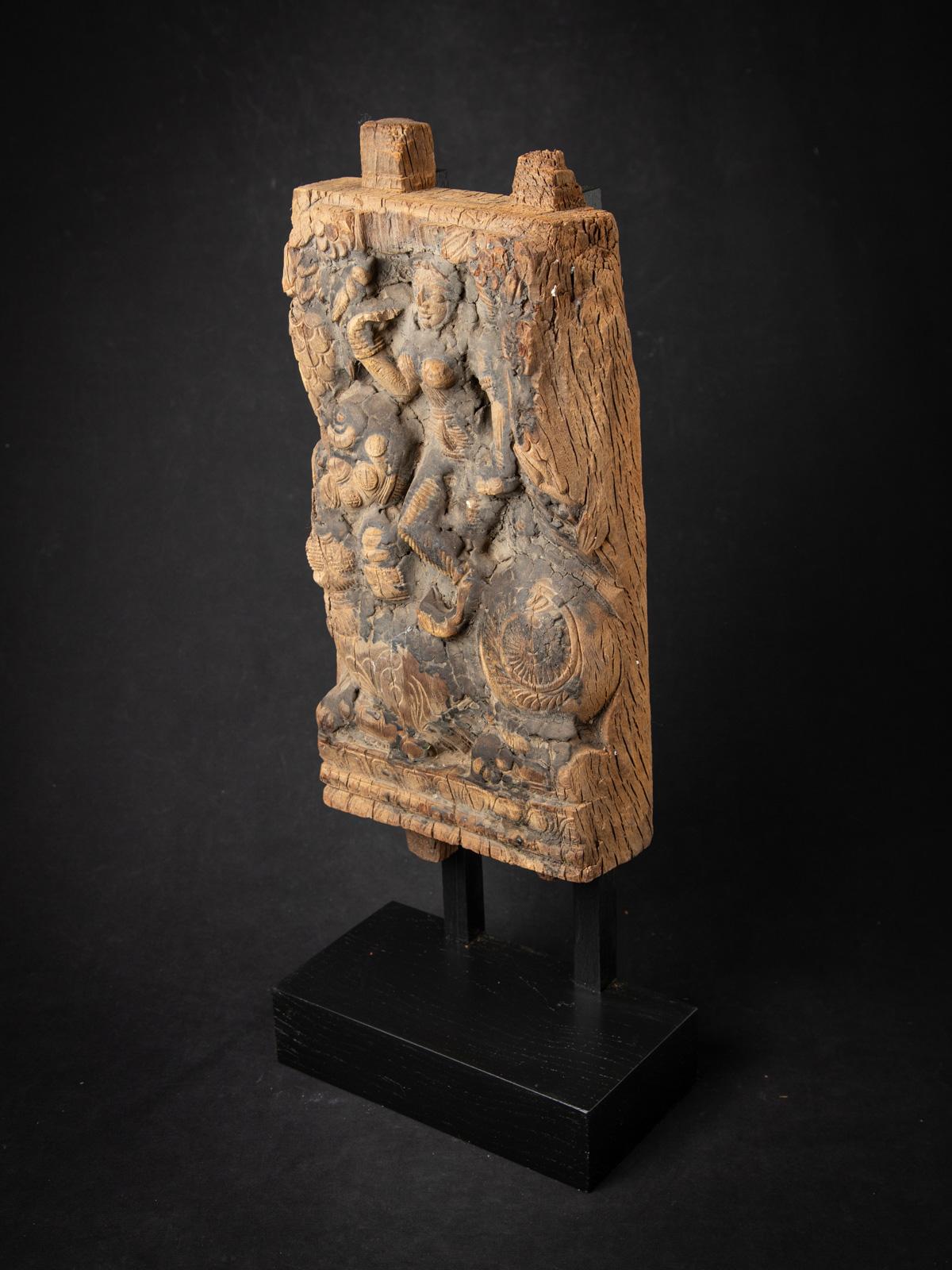 18th century Antique wooden Indian temple panel from India For Sale 6