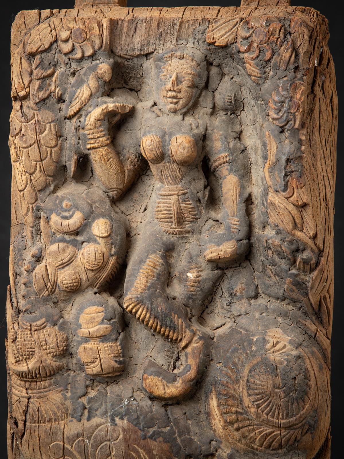18th century Antique wooden Indian temple panel from India For Sale 8