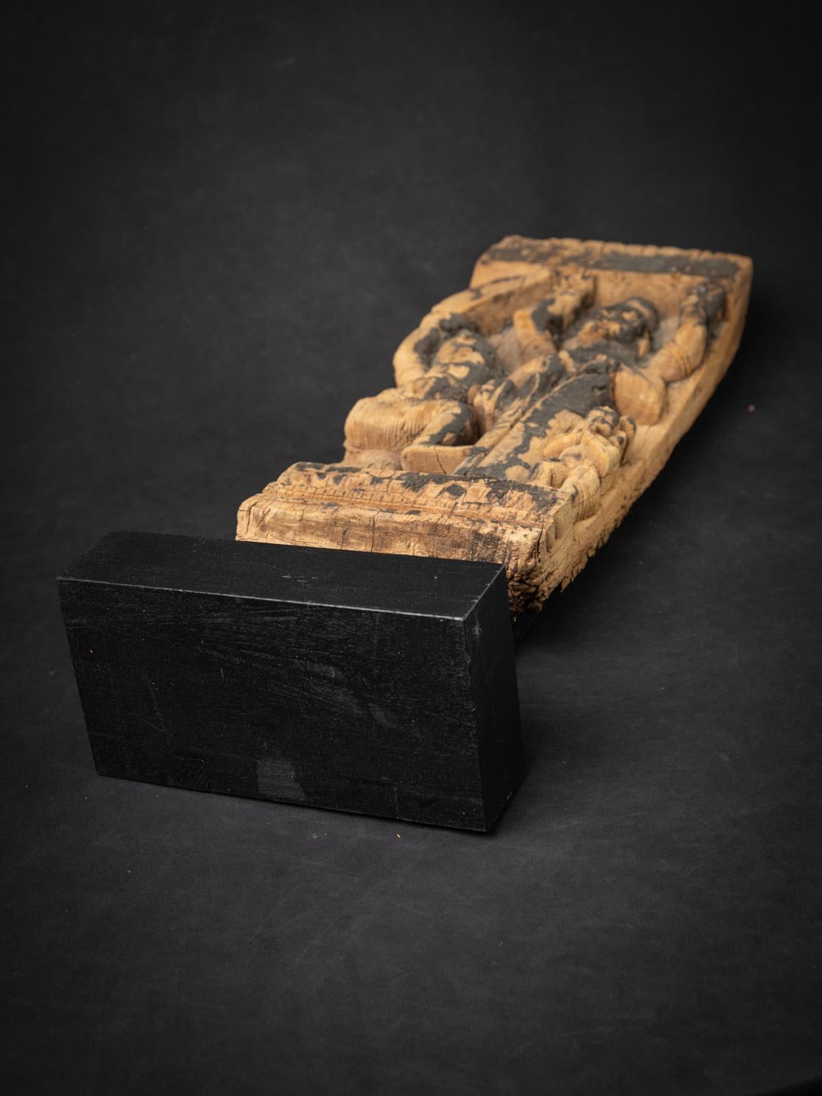 18th century Antique wooden Indian temple panel from India For Sale 14