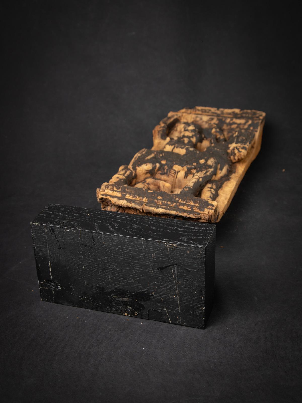 Panneau de temple indien ancien en bois du 18ème siècle Bon état - En vente à DEVENTER, NL
