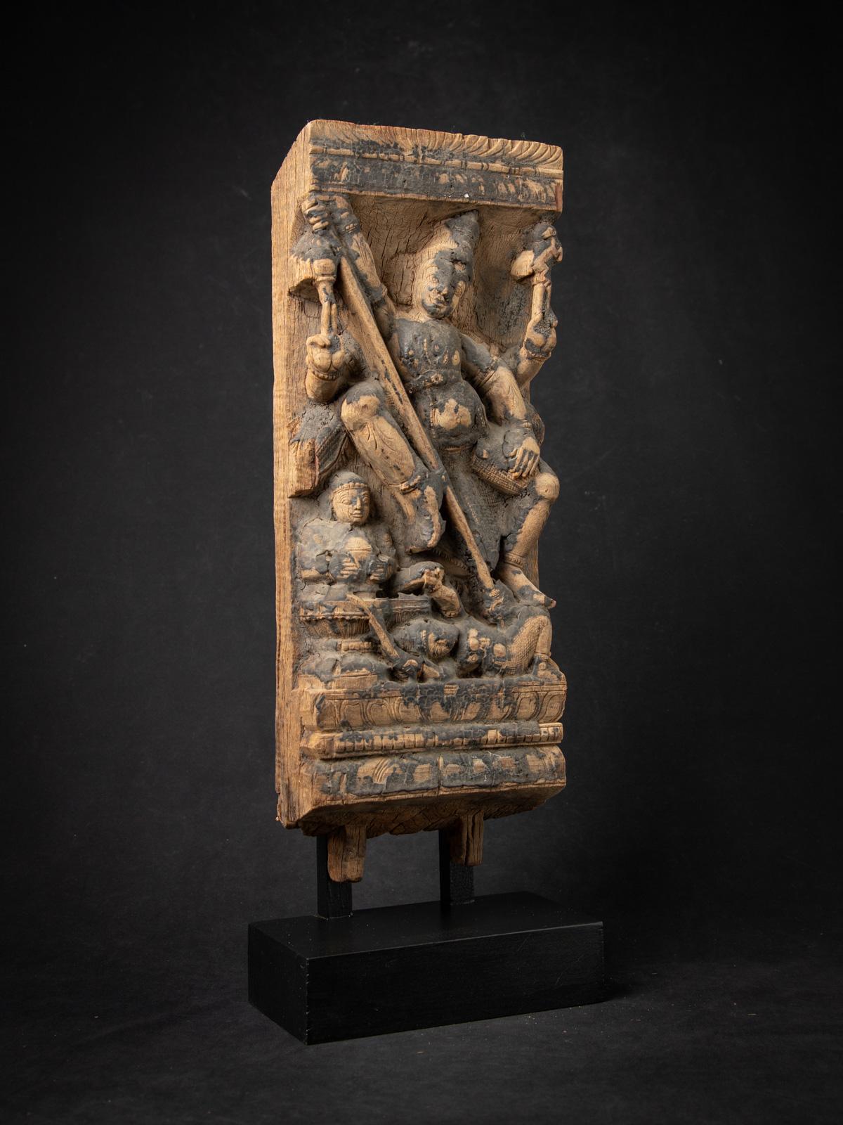 Wood 18th century Antique wooden Indian temple panel from India For Sale