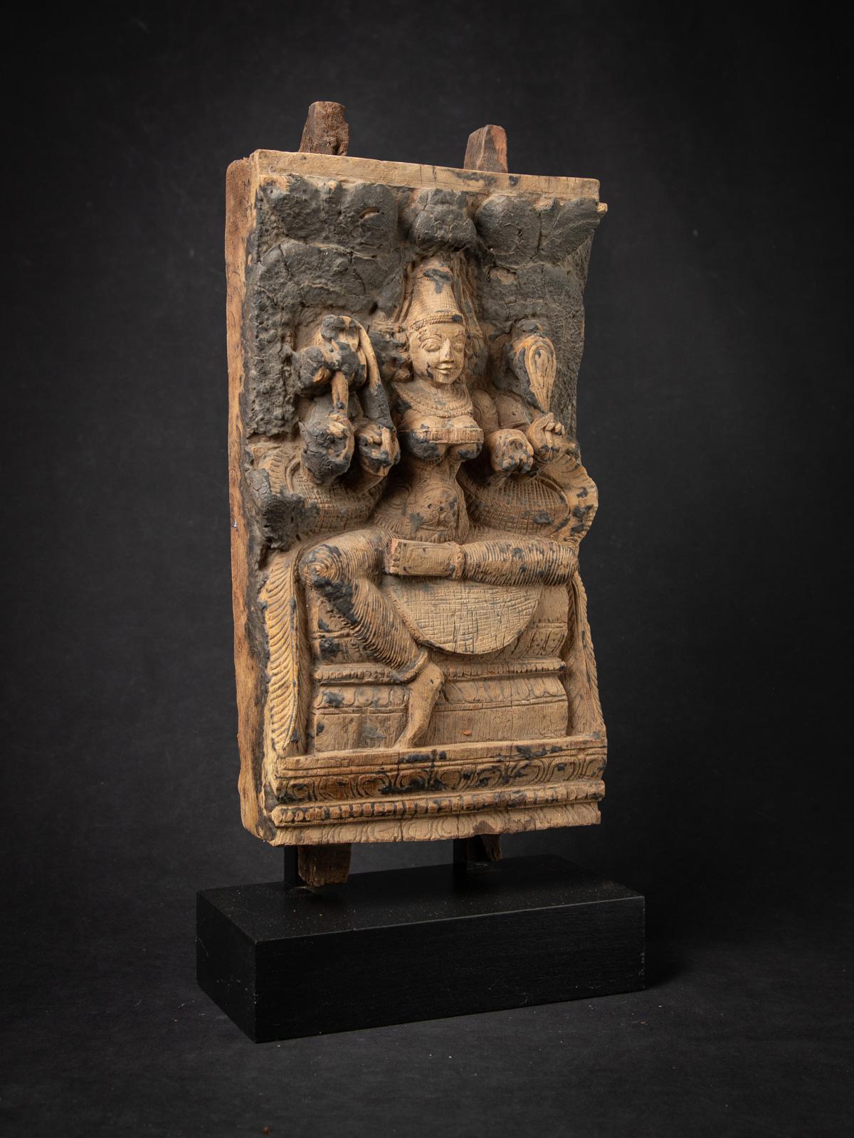 18th century Antique wooden Indian temple panel from India For Sale 1