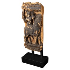 Pannello antico di legno del tempio indiano del XVIII secolo, proveniente dall'India