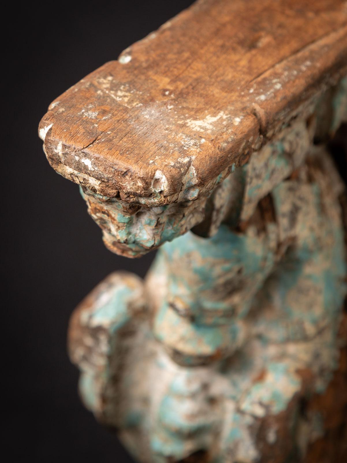 18th century Antique wooden temple fragment of a Horse head For Sale 4