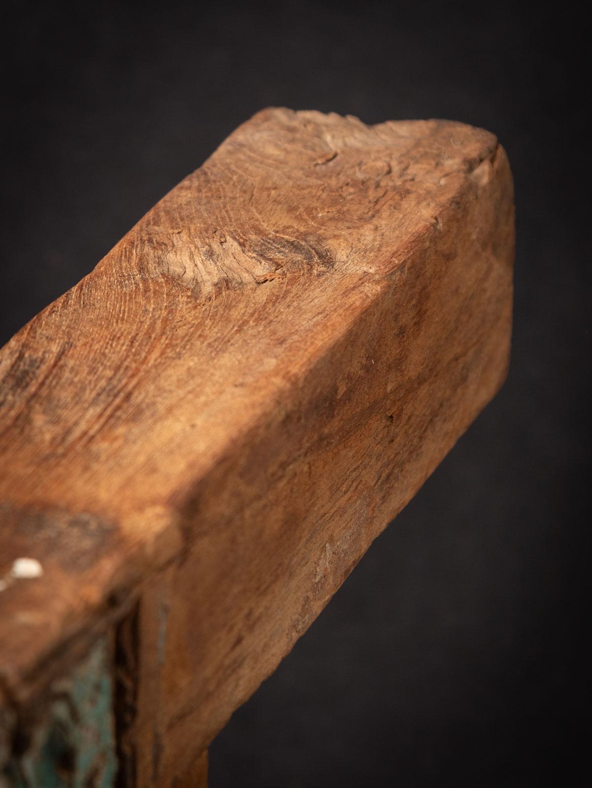 18th century Antique wooden temple fragment of a Horse head For Sale 5