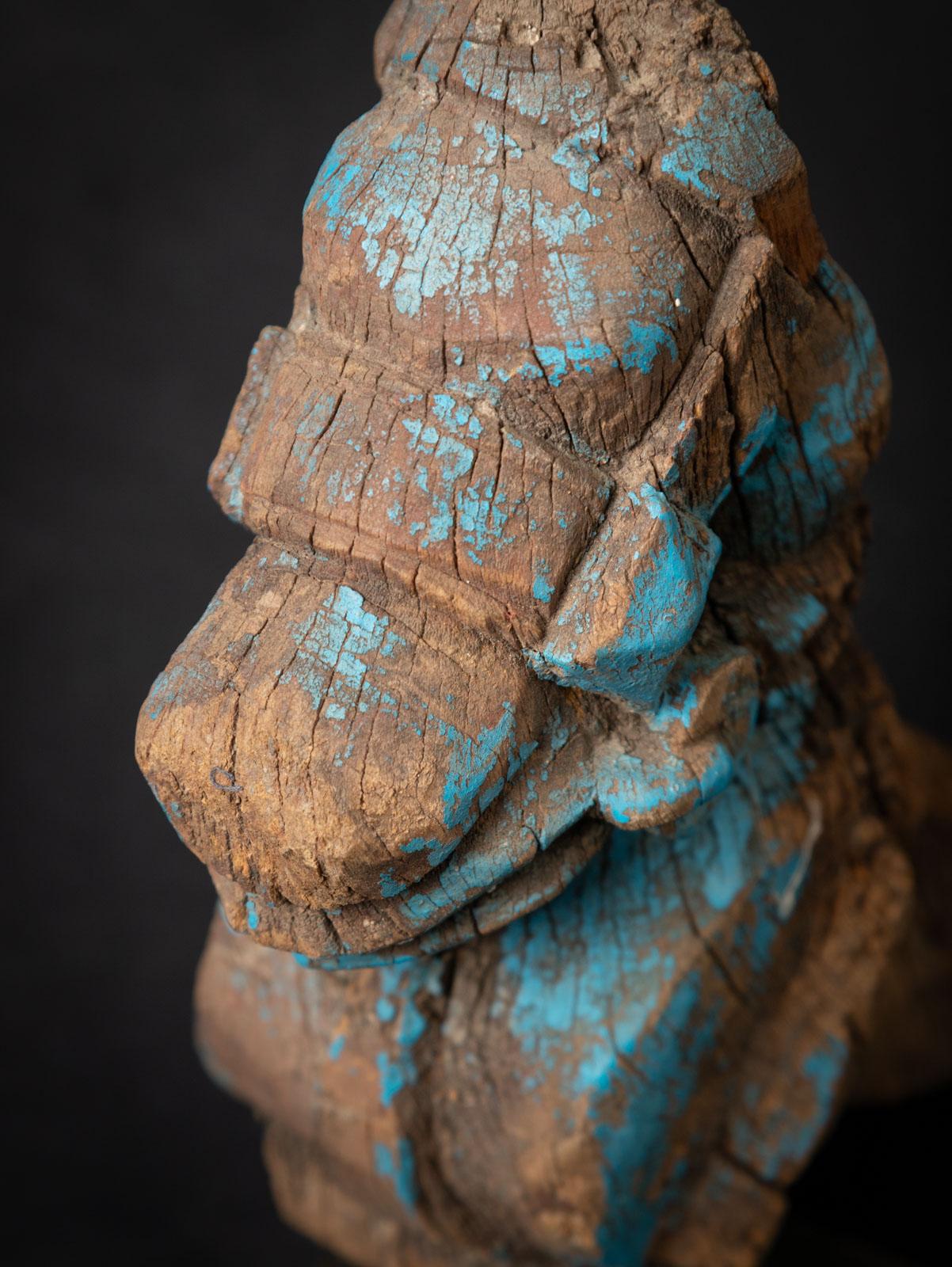 18th century Antique wooden temple fragment of a Horse head 6