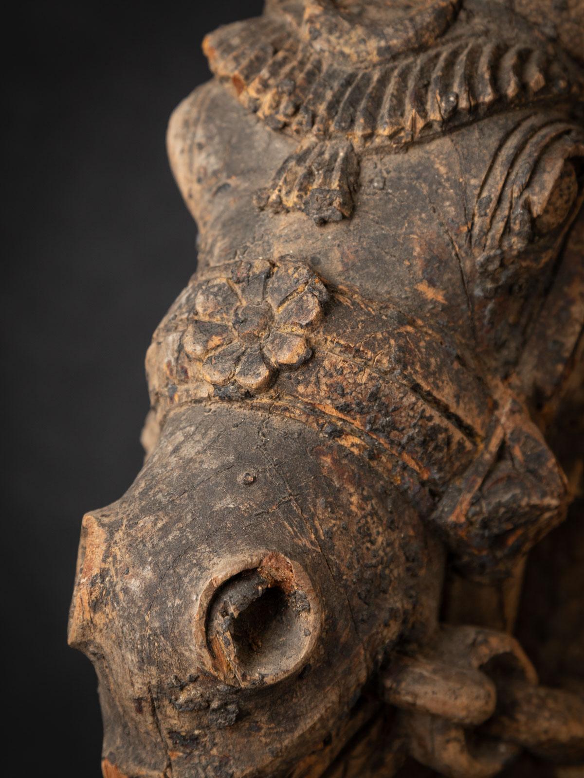 18th century Antique wooden temple fragment of a Horse head from India 5