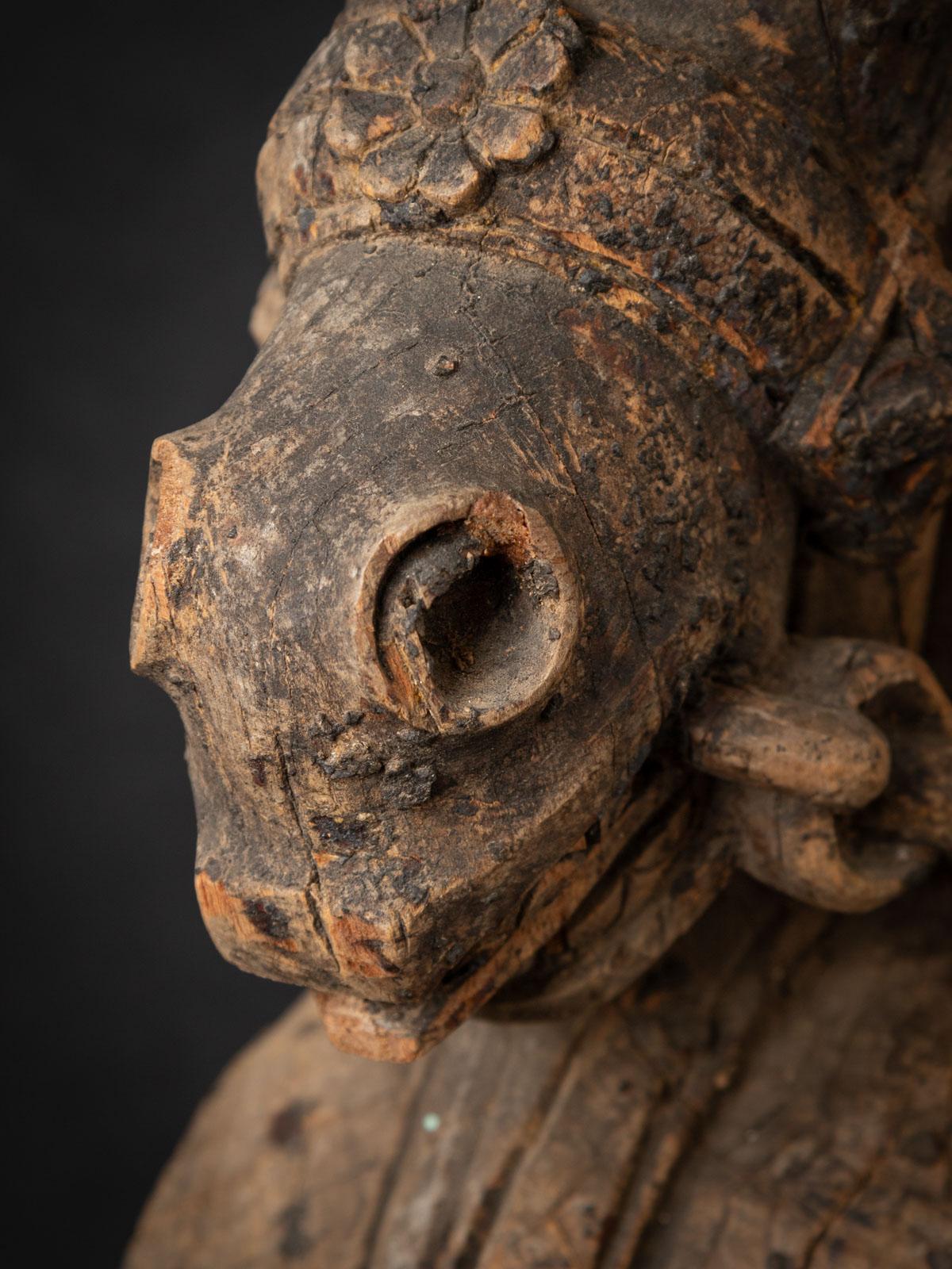 18th century Antique wooden temple fragment of a Horse head from India 6