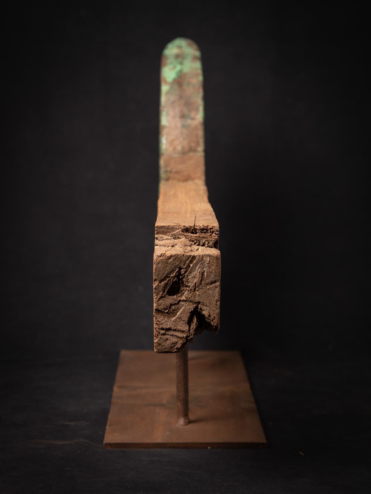 18th century Antique wooden temple fragment of a Horse head from India For Sale 7