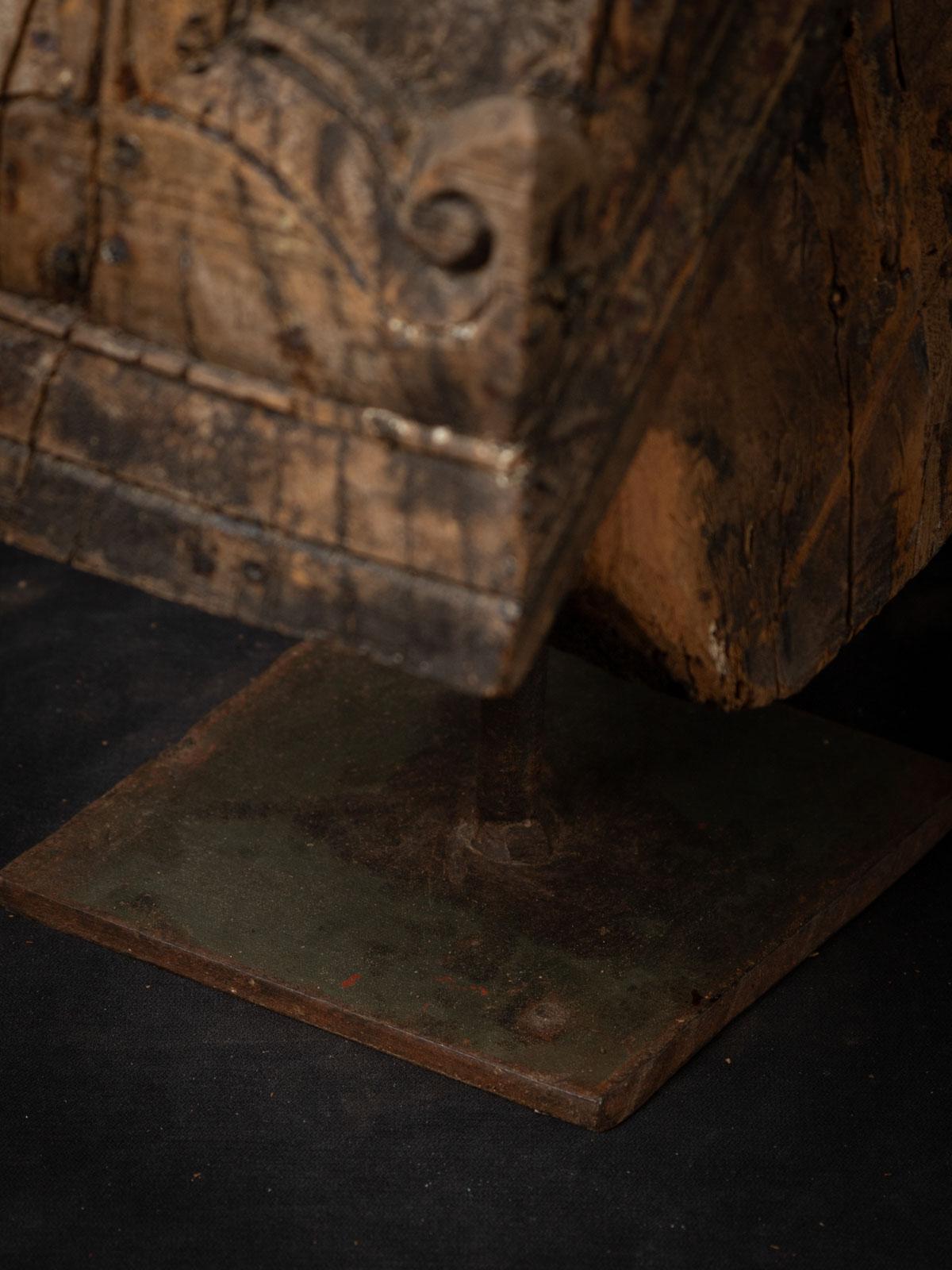 18th century Antique wooden temple fragment of a Horse head from India 8