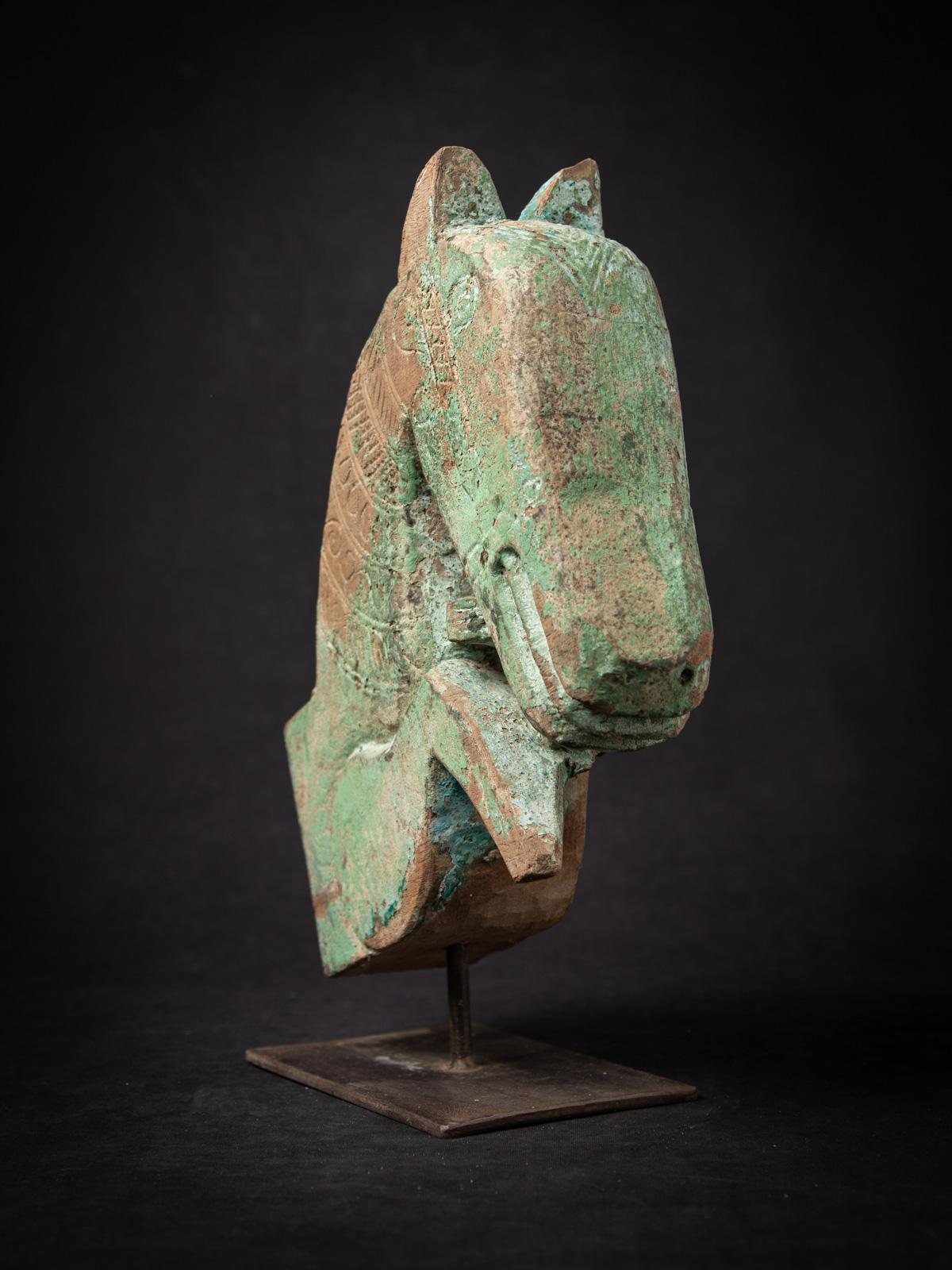 18th century Antique wooden temple fragment of a Horse head from India For Sale 10
