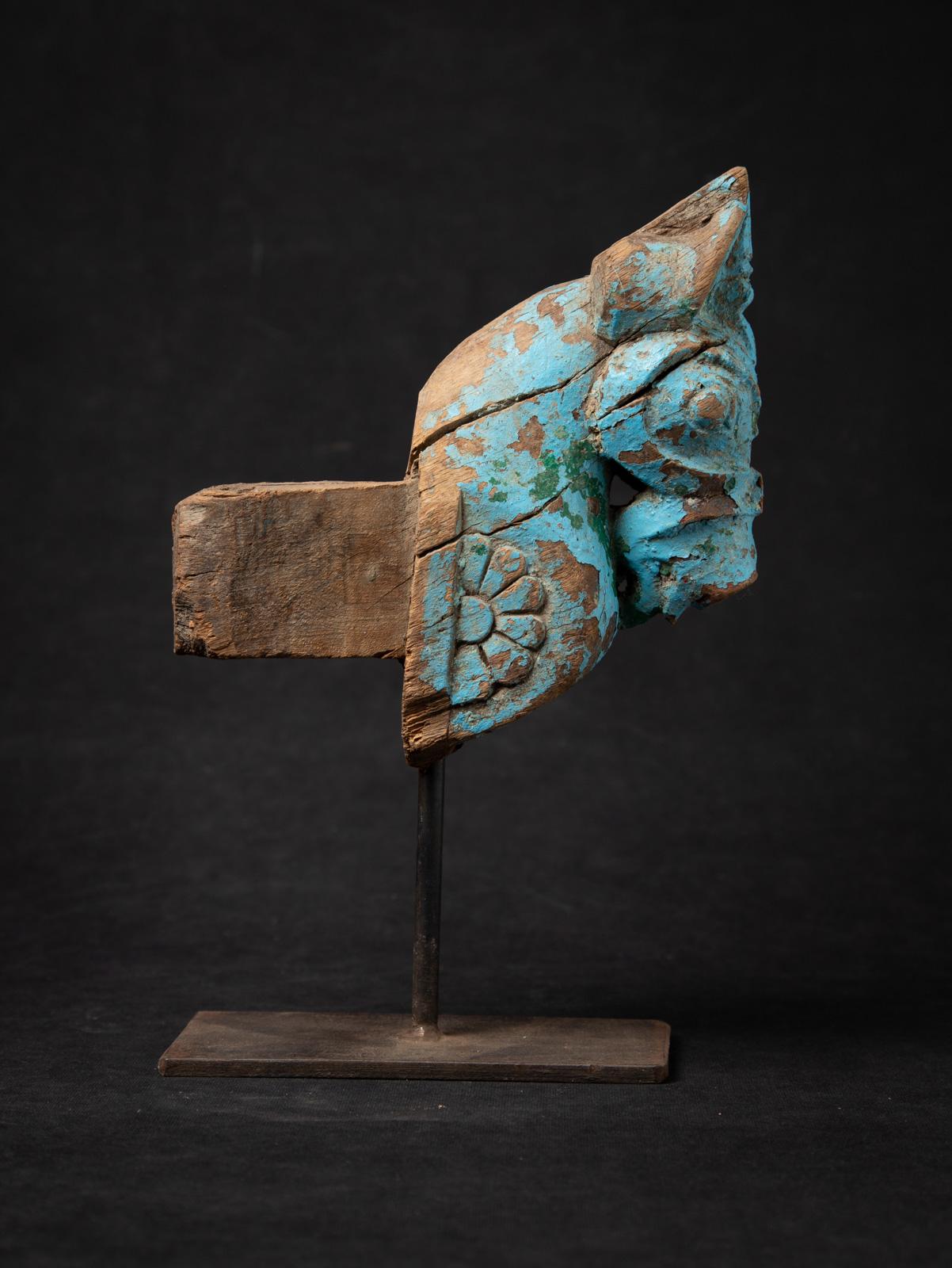 18th century Antique wooden temple fragment of a Horse head from India 12