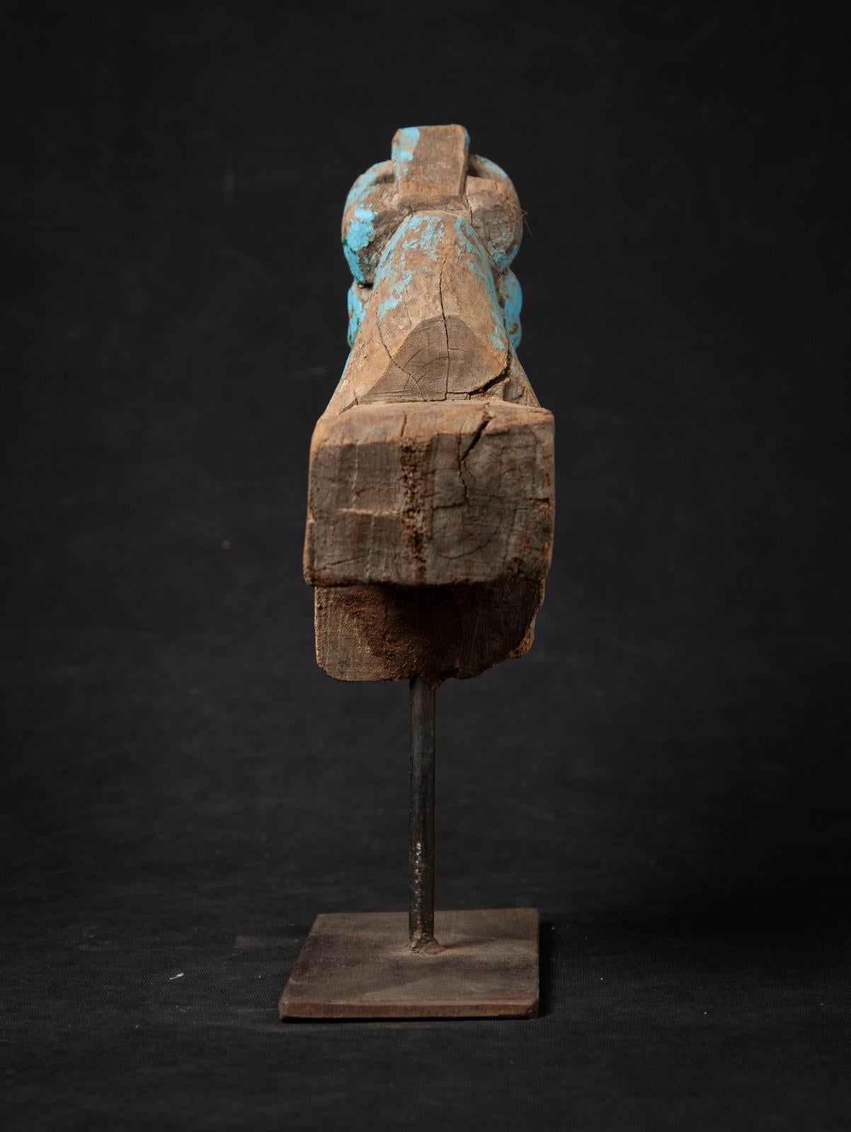 18th century Antique wooden temple fragment of a Horse head from India 13