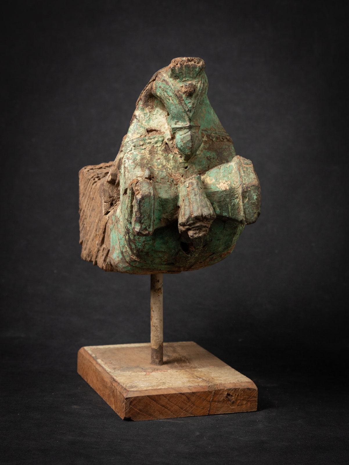 Wood 18th century Antique wooden temple fragment of a Horse head from India For Sale