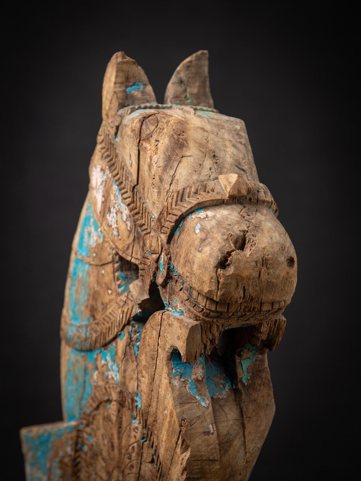 18th century Antique wooden temple fragment of a Horse head from India For Sale 1