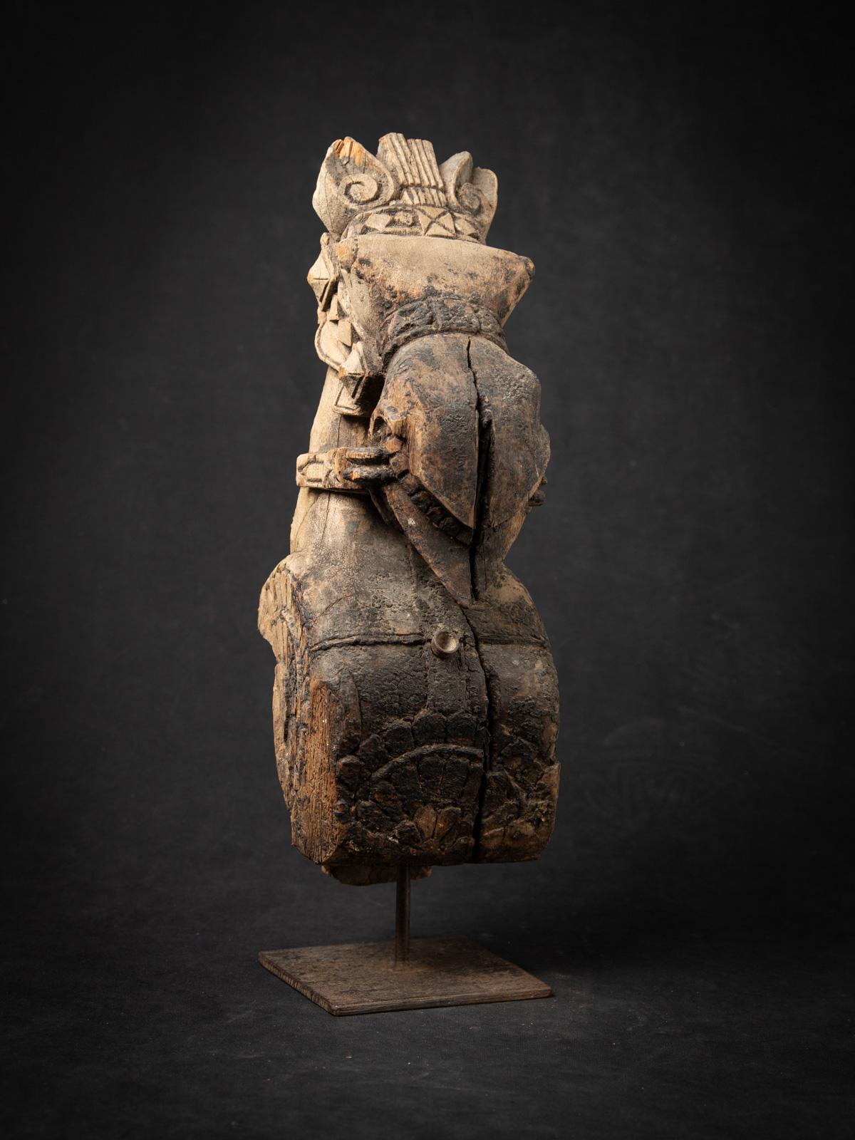 18th century Antique wooden temple fragment of a Horse head from India For Sale 1