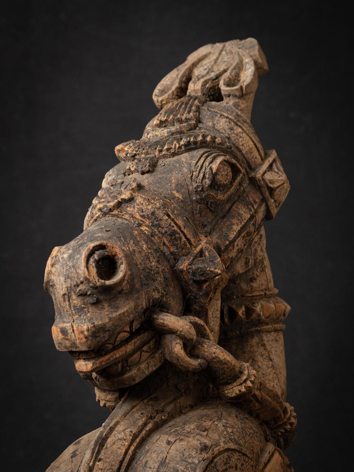 18th century Antique wooden temple fragment of a Horse head from India 2