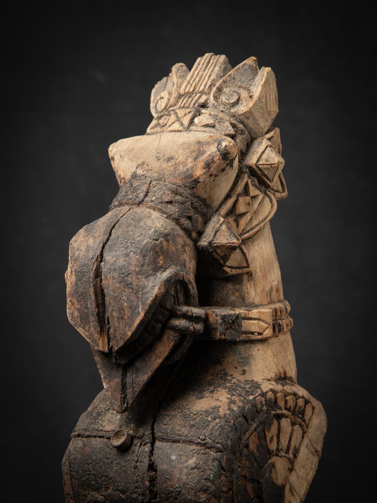 18th century Antique wooden temple fragment of a Horse head from India For Sale 2
