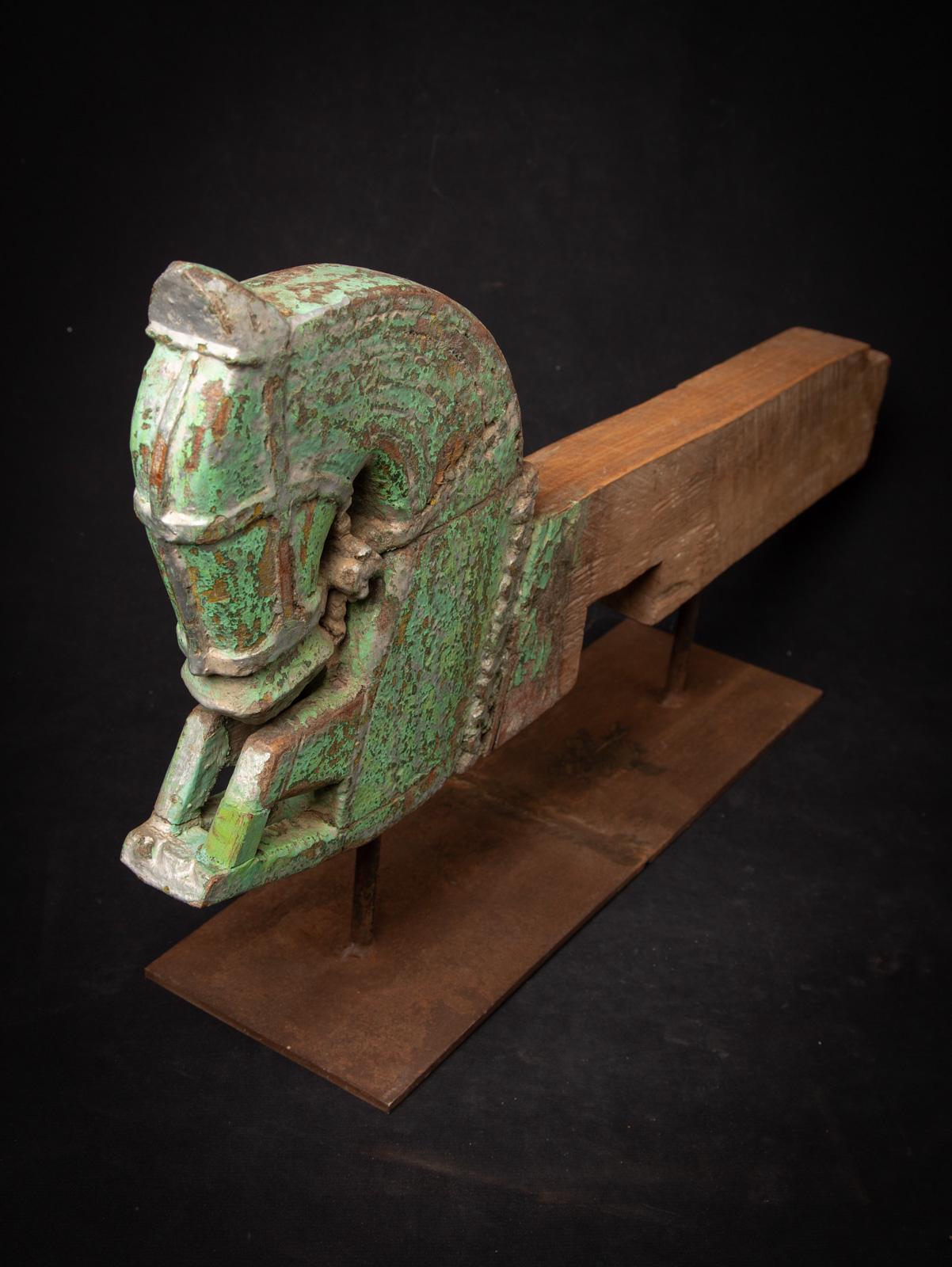 18th century Antique wooden temple fragment of a Horse head from India For Sale 3