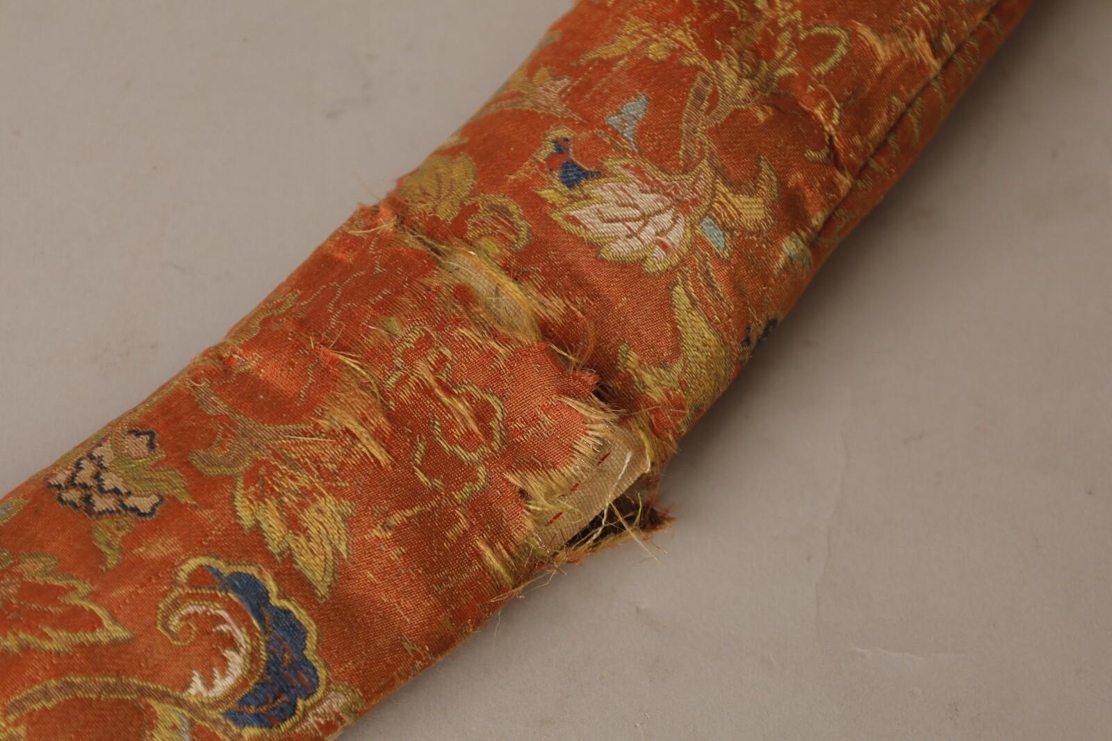 18th century are Samurai Naginata Saya with original silk cover For Sale 2