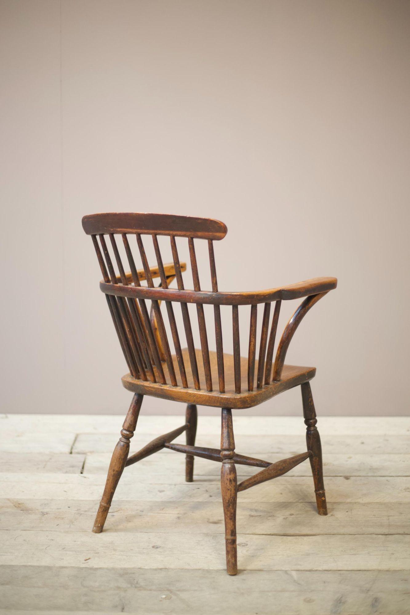 18th Century Ash and Elm Comb Back Windsor Chair 6
