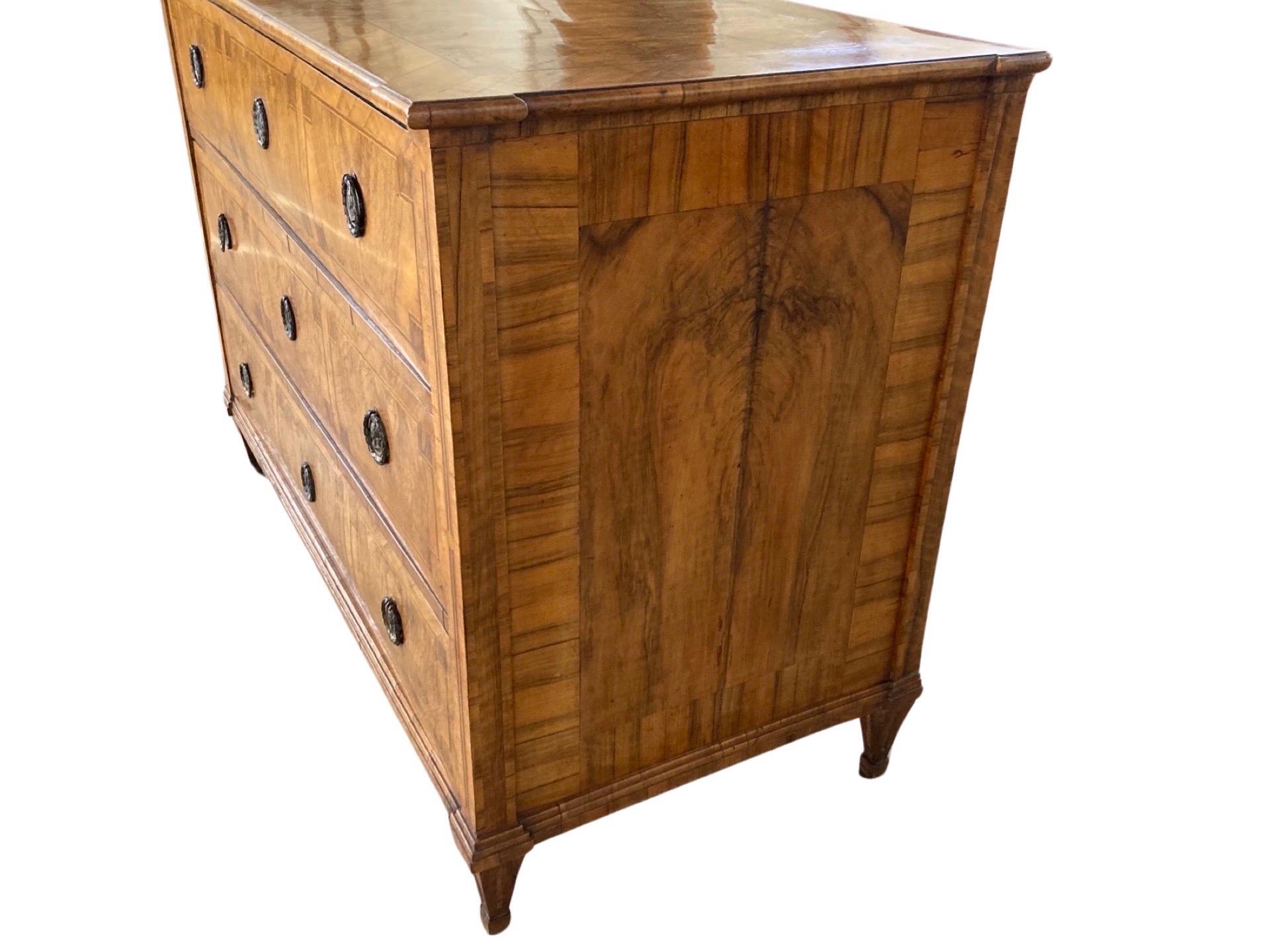 18th Century Austrian Louis XVI Walnut Commode / Chest of Drawers  In Good Condition In Carmine, TX