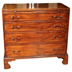 18th Century Bachelor Chest of Drawers