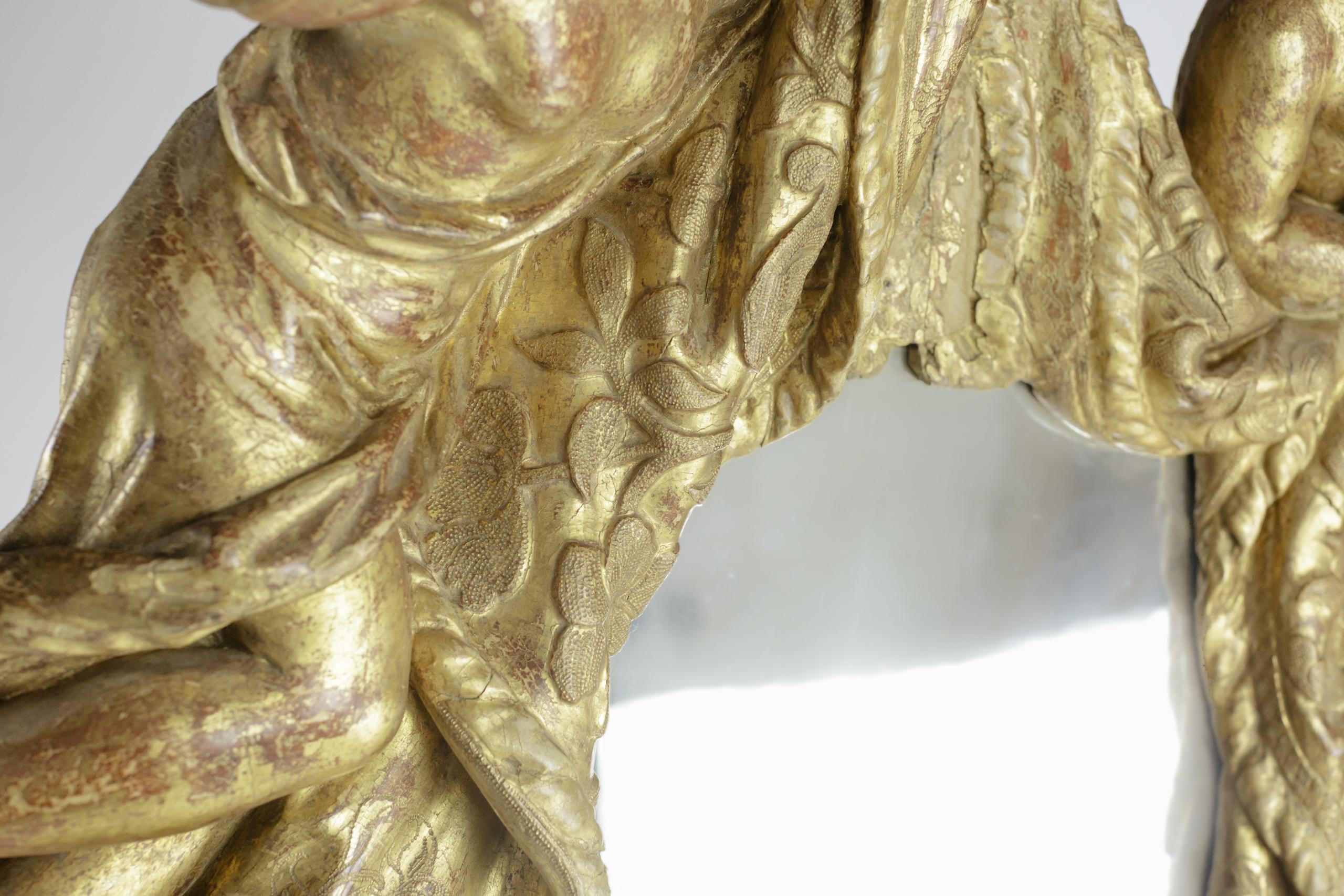 Miroir baroque du 18e siècle en bois sculpté et doré en vente 6