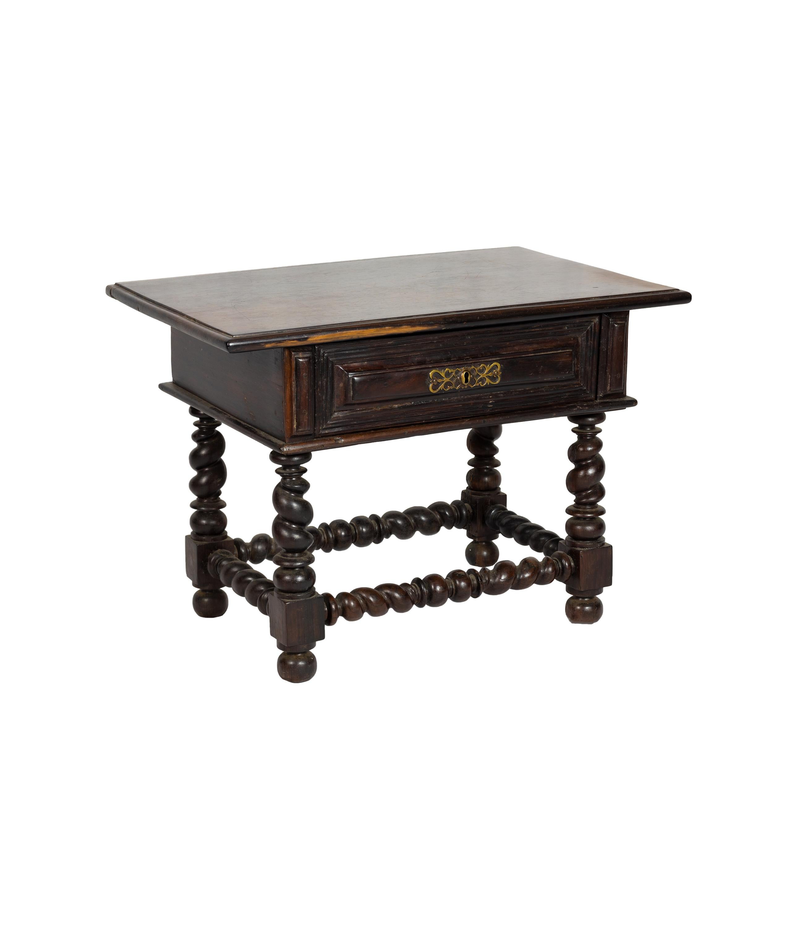18th Century Baroque Center Table, Portugal In Good Condition For Sale In Lisbon, PT