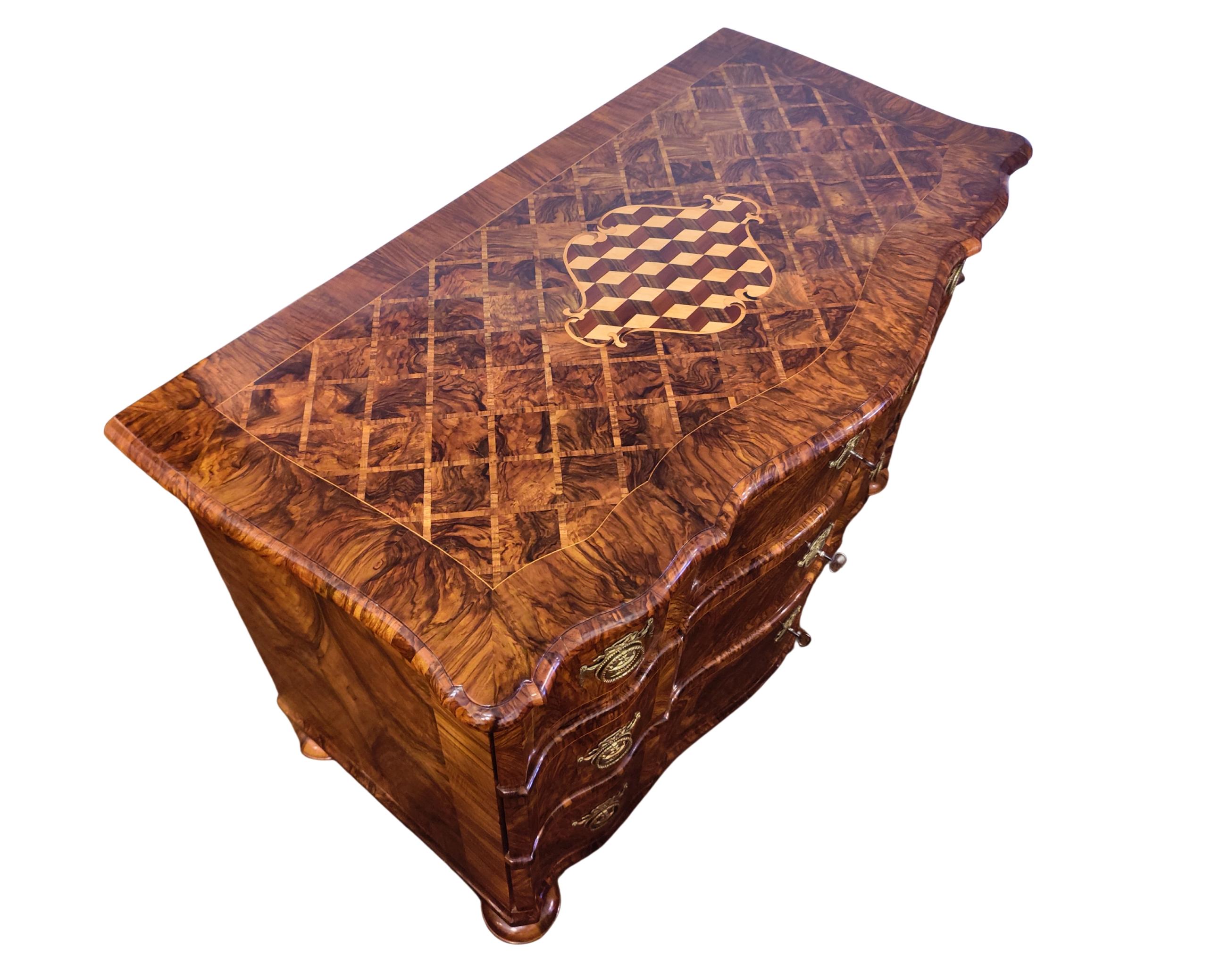 18th Century German Baroque Commode in Walnut Veneer with Cube Marquetry Top For Sale 1