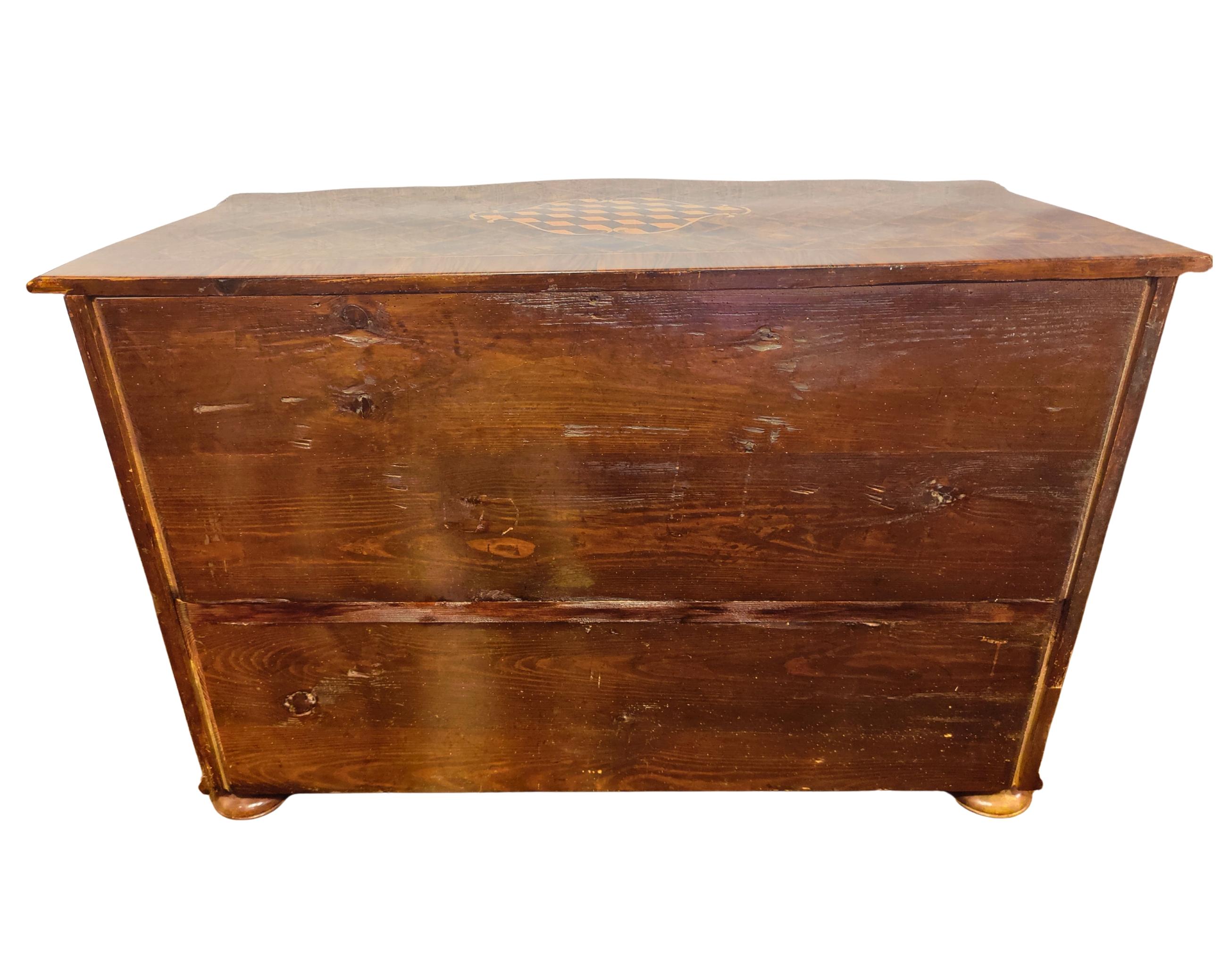 18th Century German Baroque Commode in Walnut Veneer with Cube Marquetry Top For Sale 3