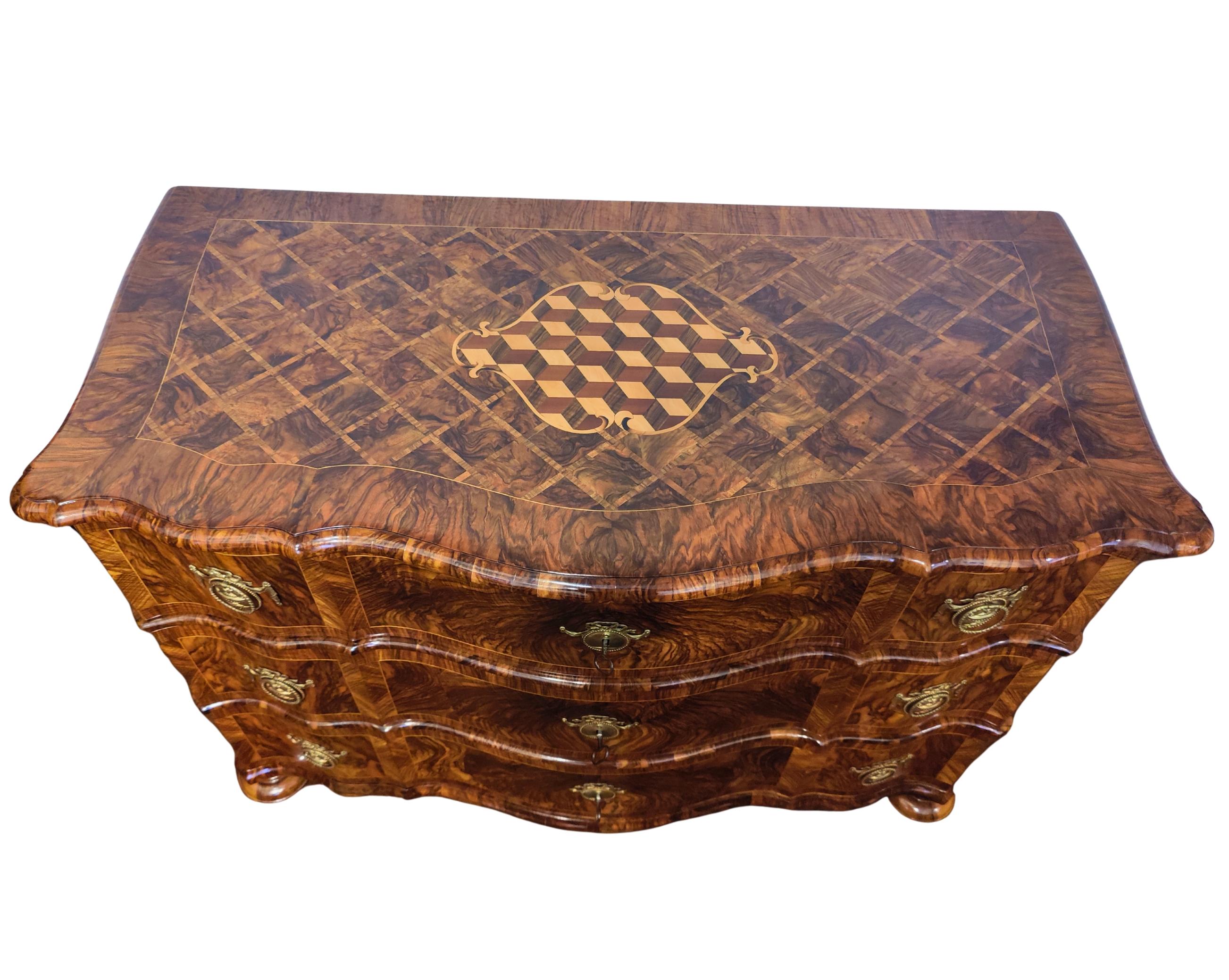 18th Century German Baroque Commode in Walnut Veneer with Cube Marquetry Top For Sale 5