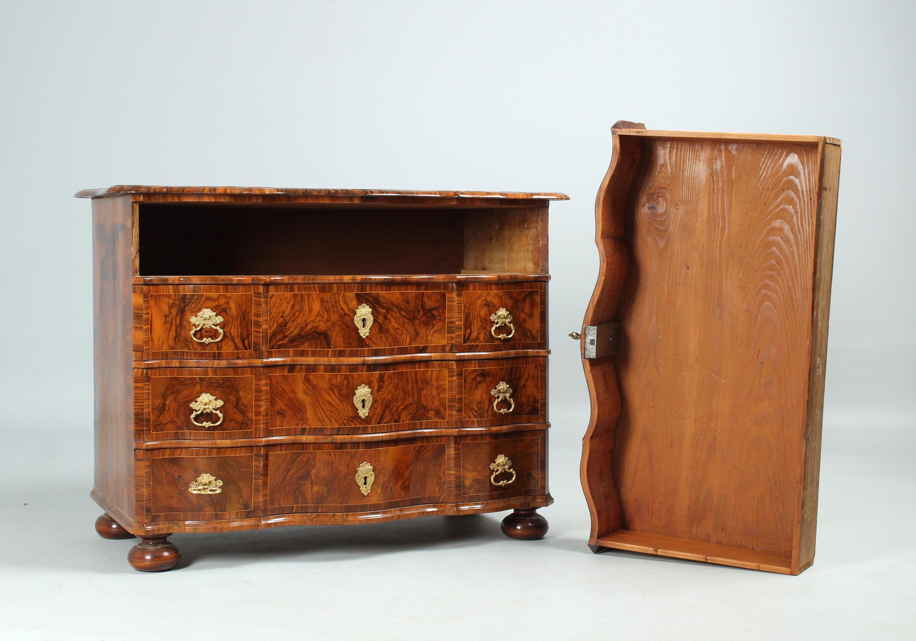 18th Century Baroque Chest of Drawers, Walnut 9