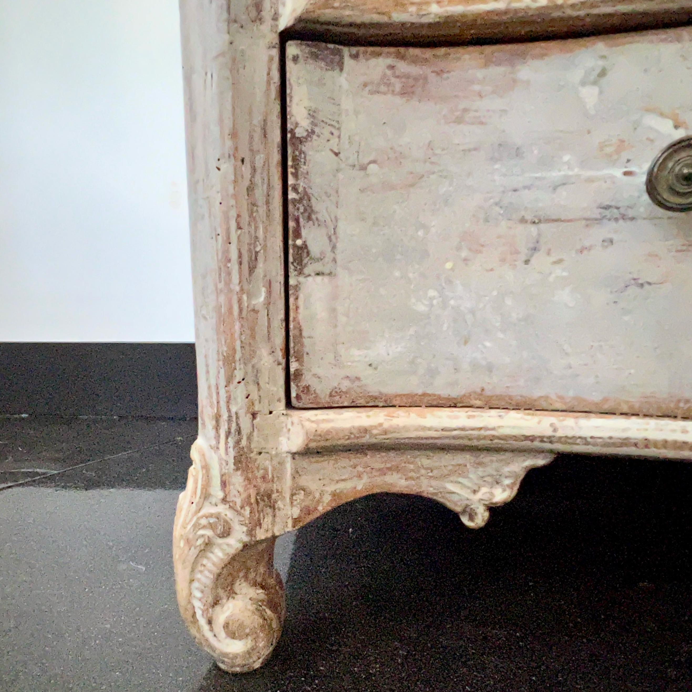 18th Century Baroque Commode For Sale 9