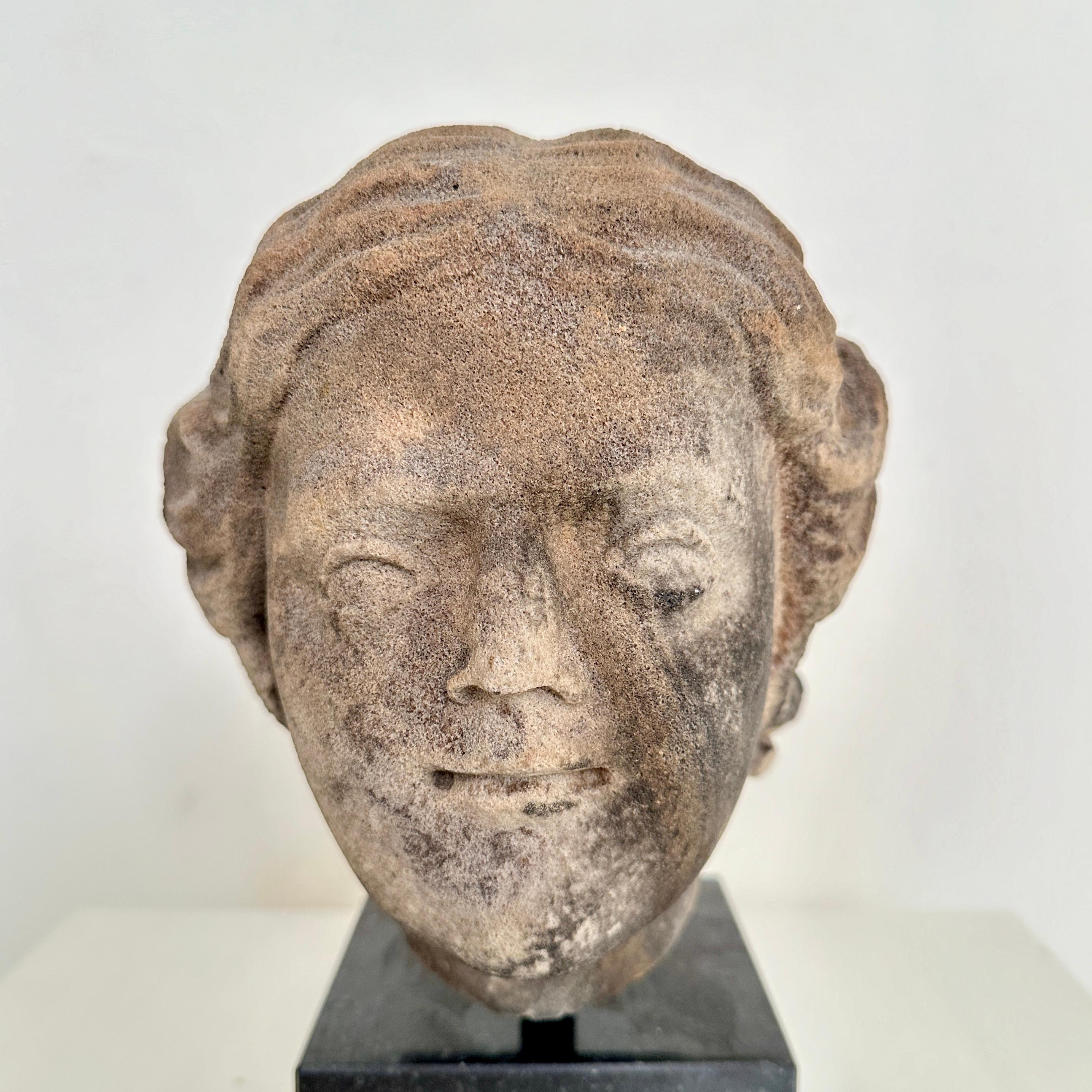 18th Century Baroque Grey Sandstone Head of a Woman on Marble Base, Around 1780 For Sale 6