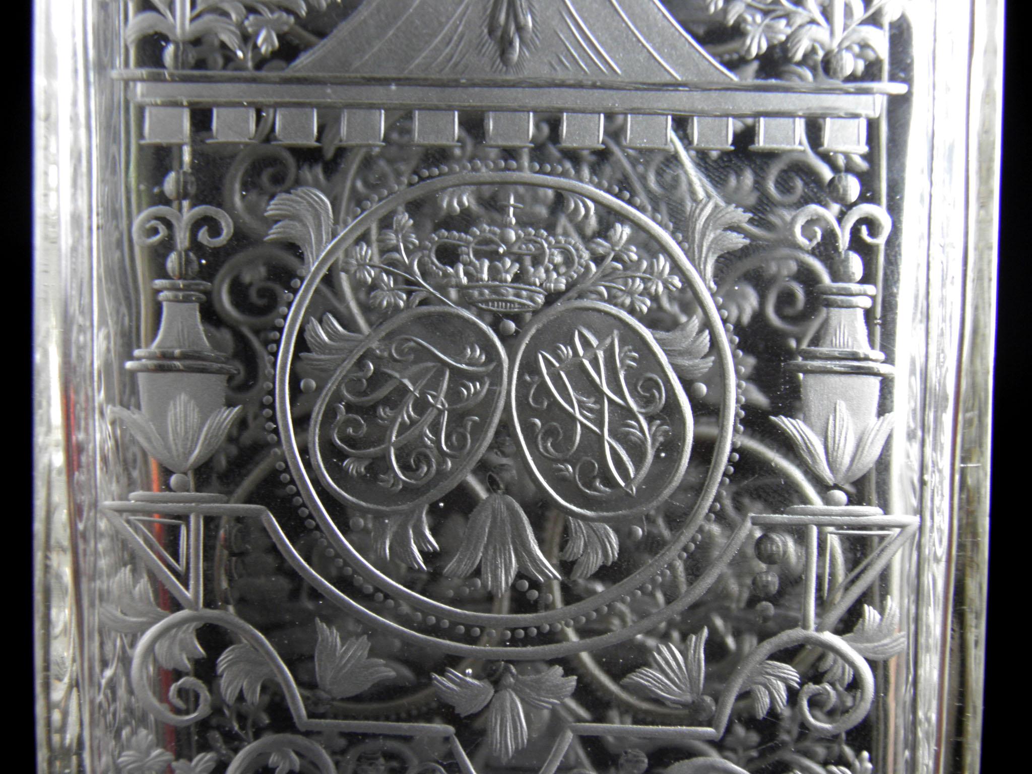 Engraved Heraldic Baroque bottle of the 18th century-Hunting motif (video) 6