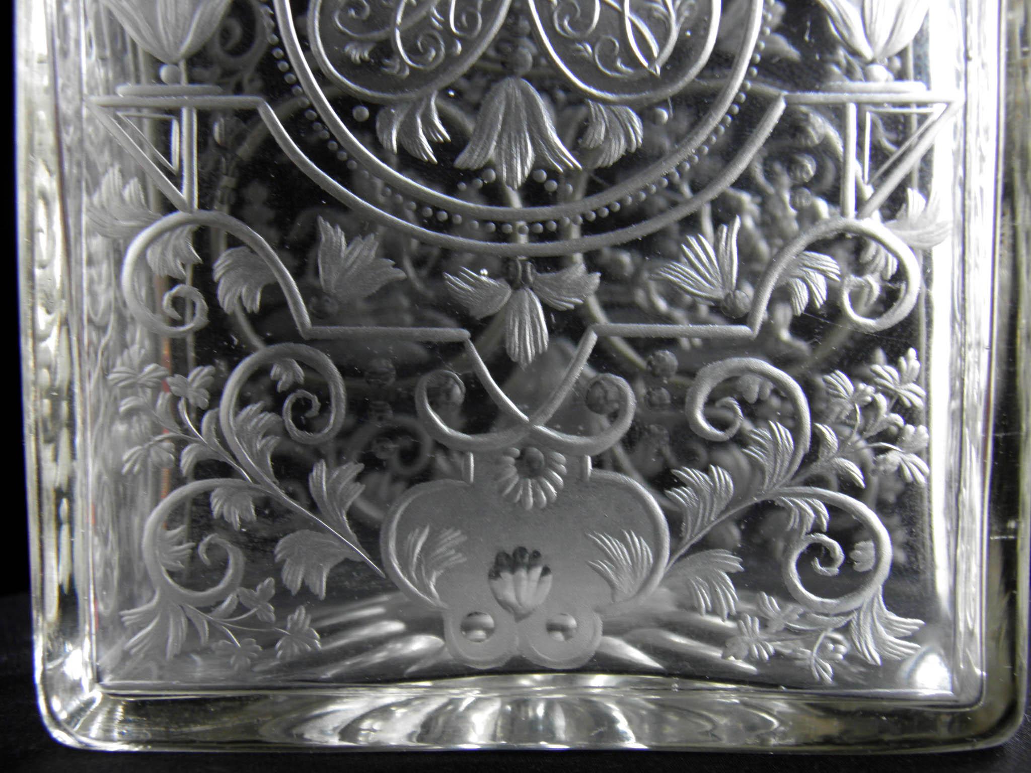 Engraved Heraldic Baroque bottle of the 18th century-Hunting motif (video) 7