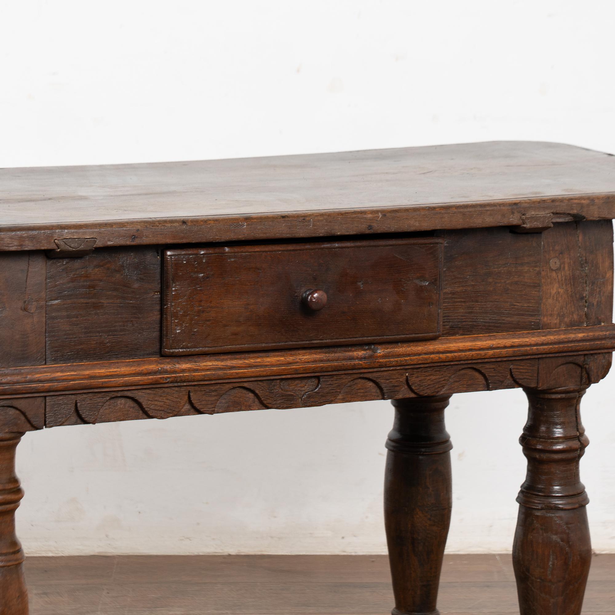 18th Century Baroque Oak Side Table Console with Drawers, Denmark For Sale 7