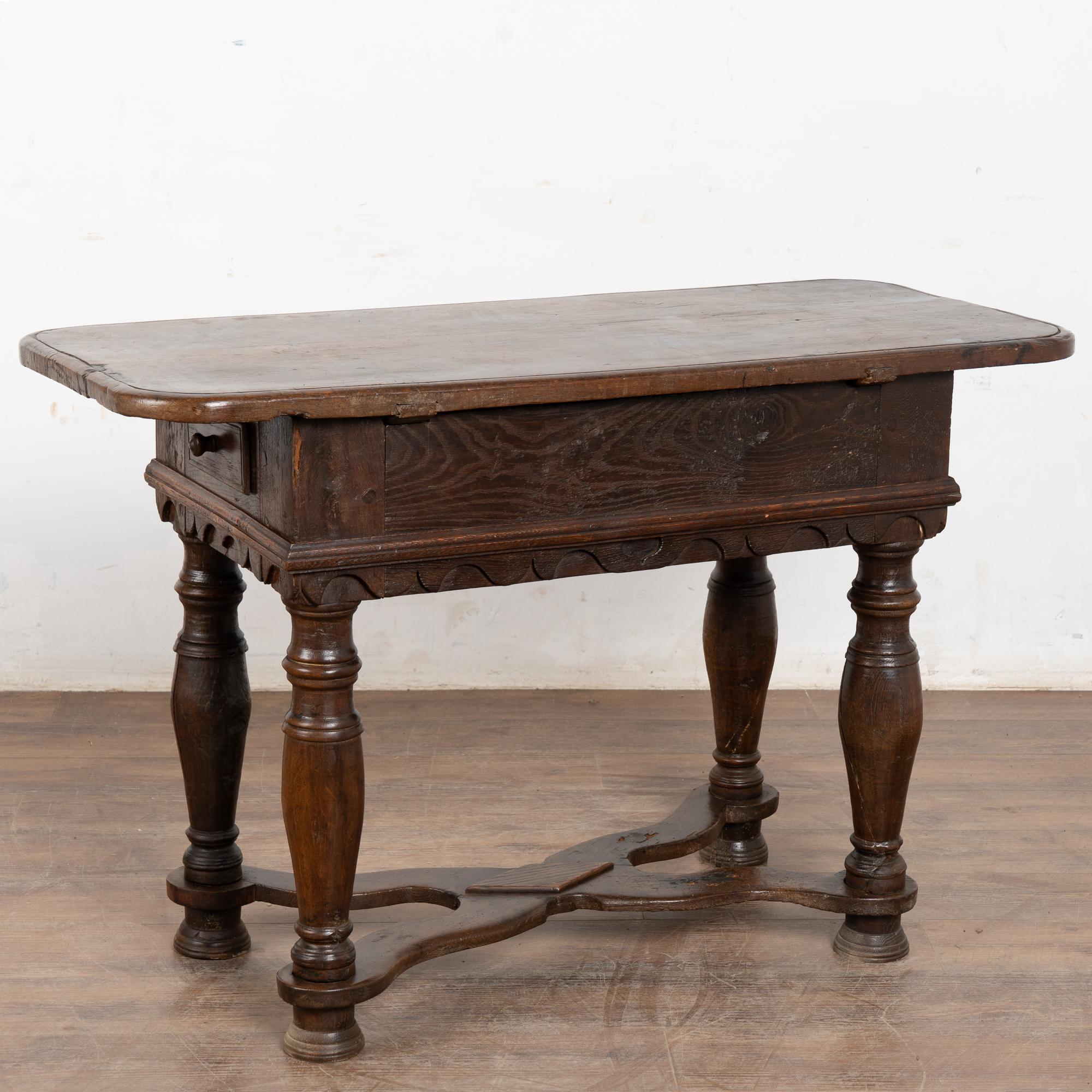 18th Century Baroque Oak Side Table Console with Drawers, Denmark For Sale 11