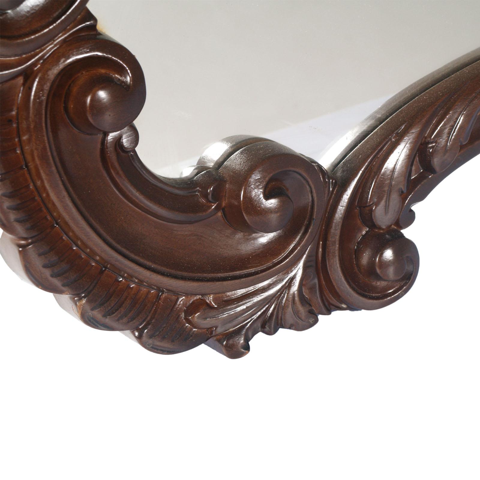 Miroir mural baroque de la Renaissance du 18e siècle sculpté à la main, restauré et poli à la cire Bon état - En vente à Vigonza, Padua