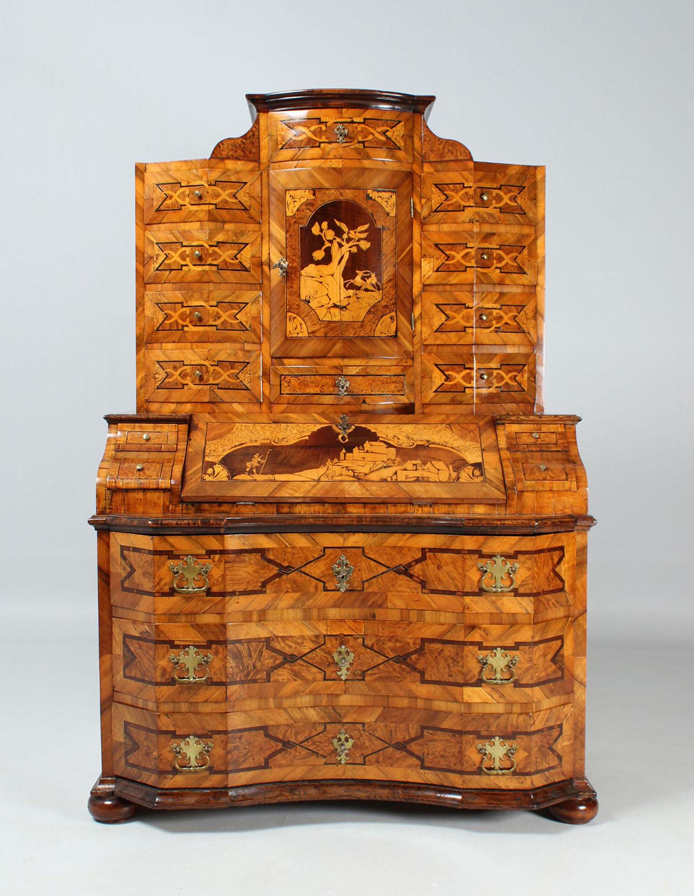 Secrétaire baroque du 18ème siècle, tabernacle, noyer, prune, érable, Autriche, vers 1750 Bon état - En vente à Greven, DE