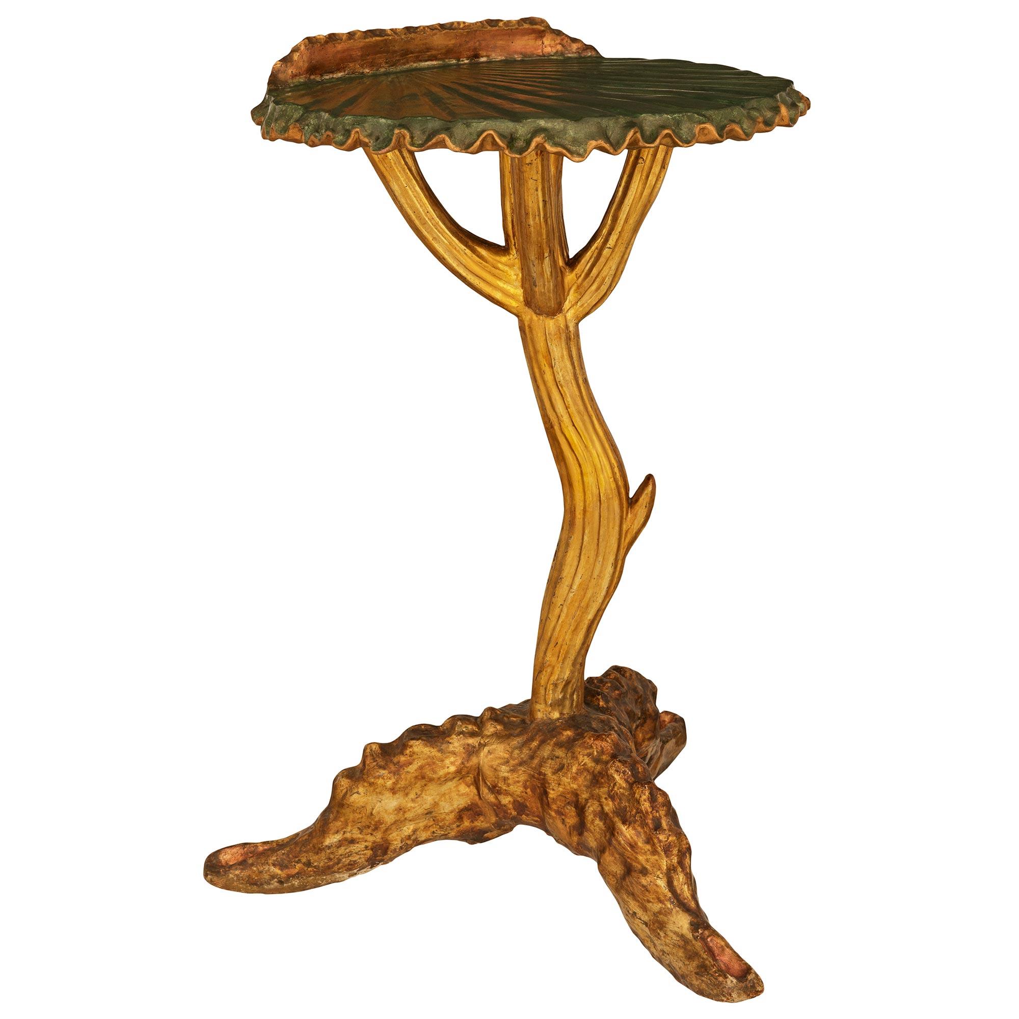Baroque Table d'appoint en bois patiné et Wood Wood du 18e siècle, de style baroque en vente
